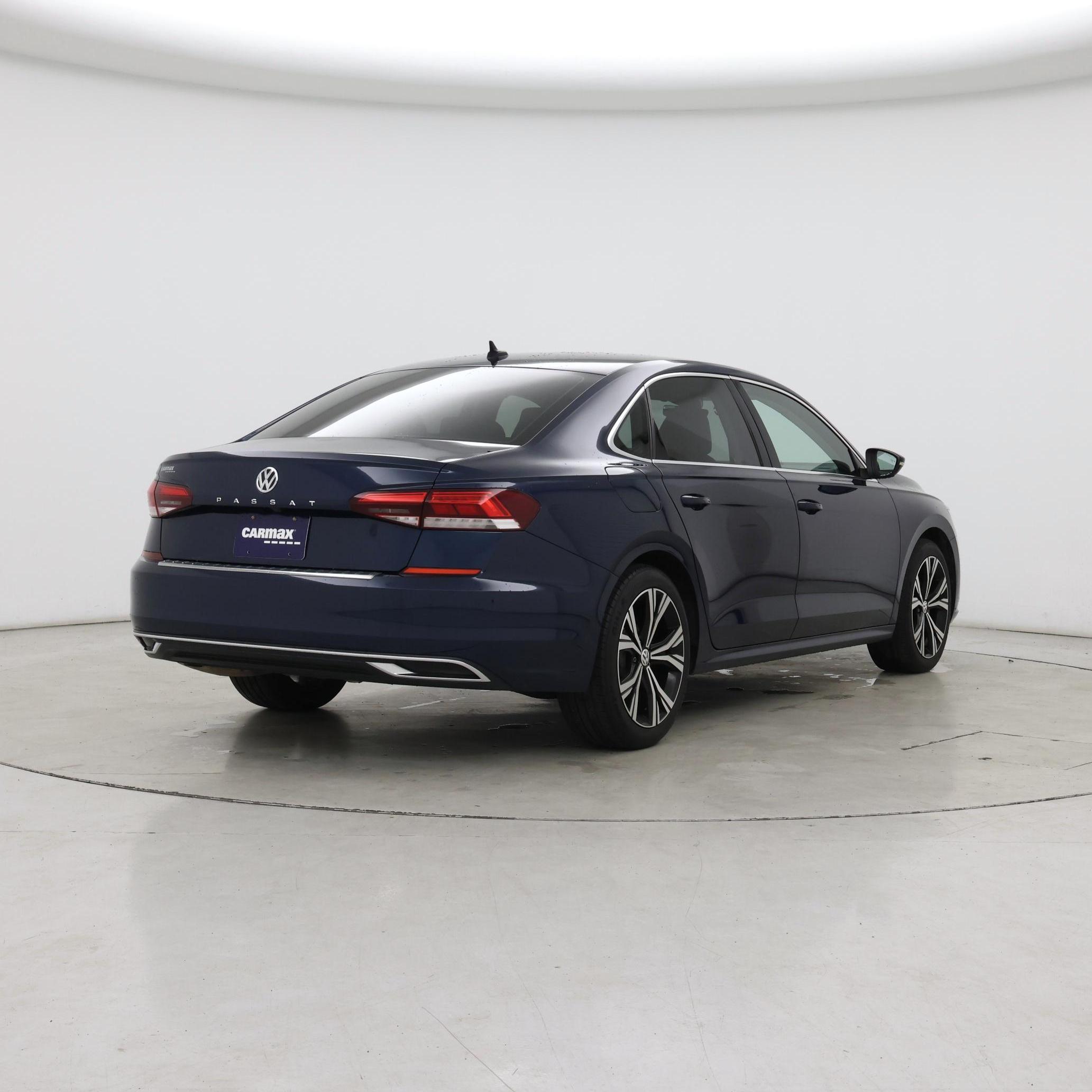 Thumbnail: 2022 Volkswagen Passat - 8