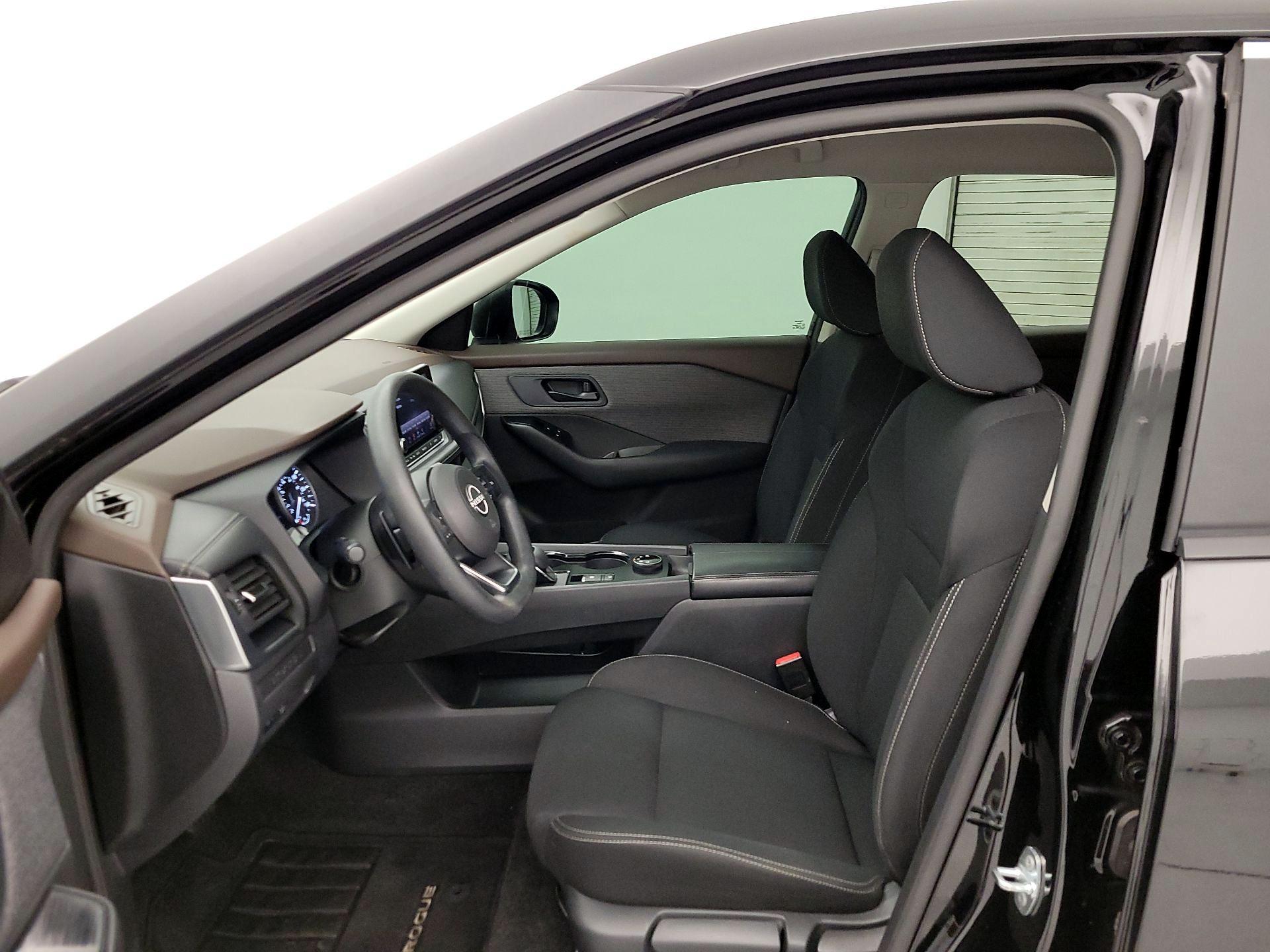 Thumbnail: 2023 Nissan Rogue - 11