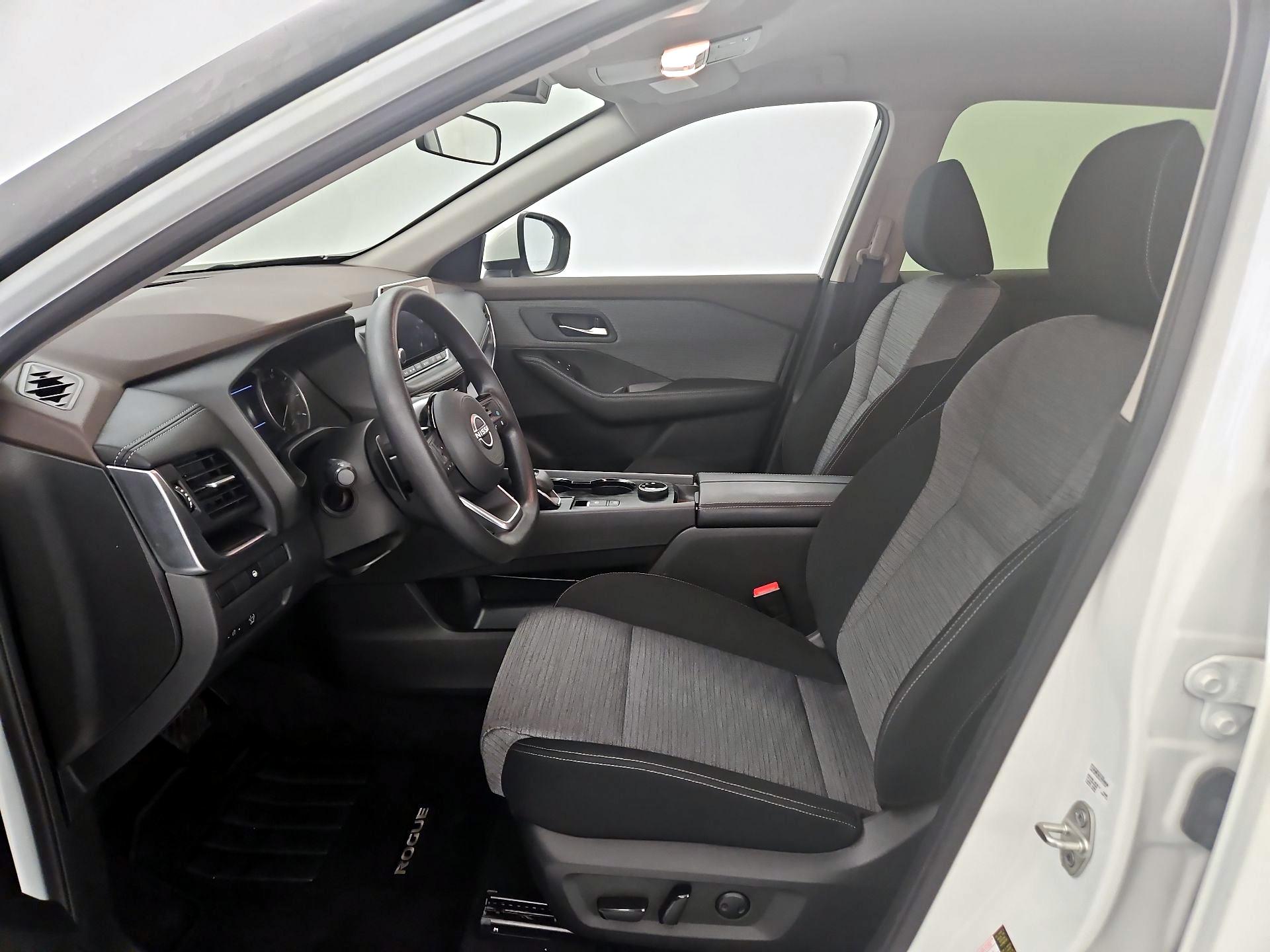 Thumbnail: 2023 Nissan Rogue - 11