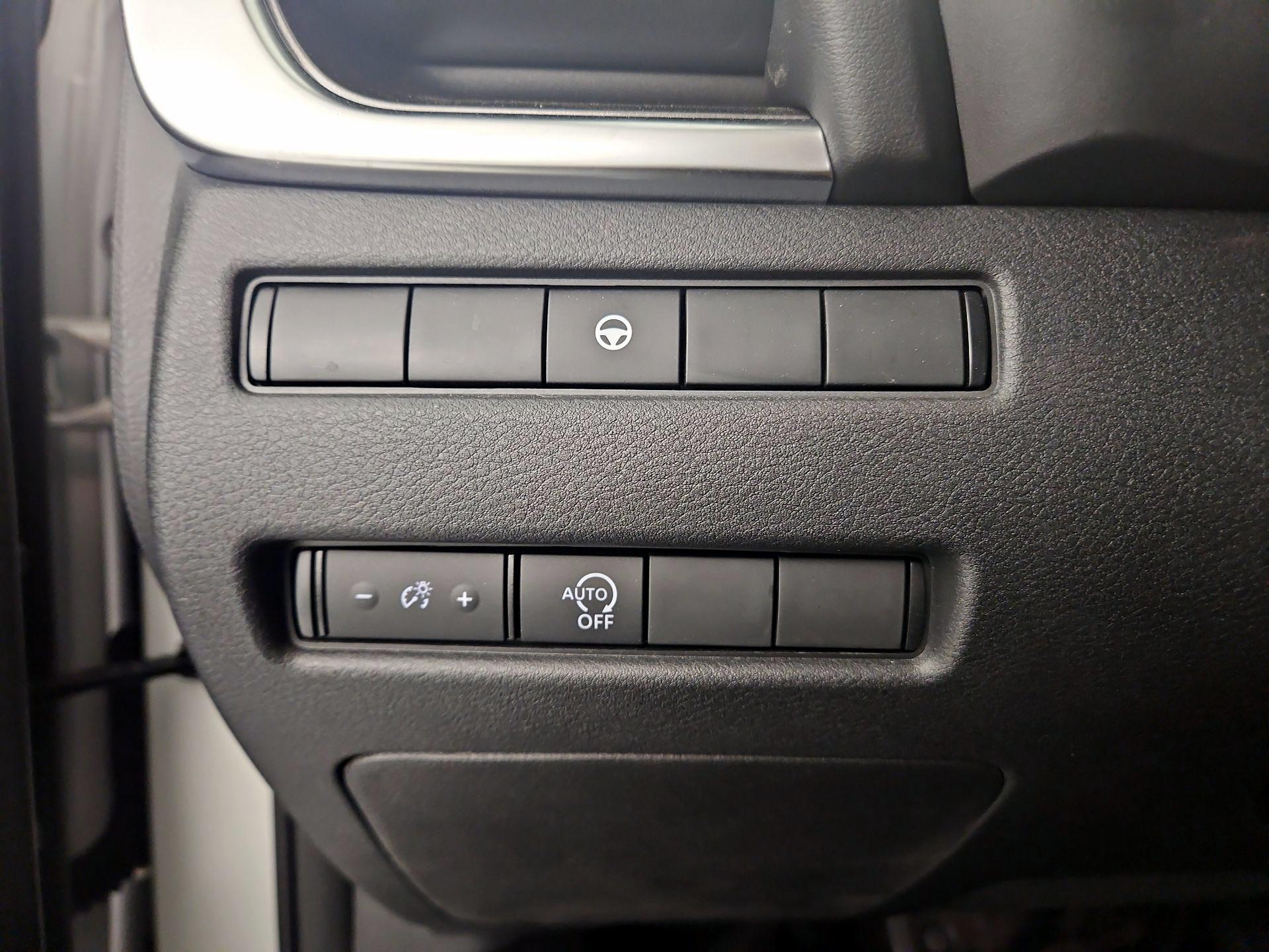 Thumbnail: 2023 Nissan Rogue - 13