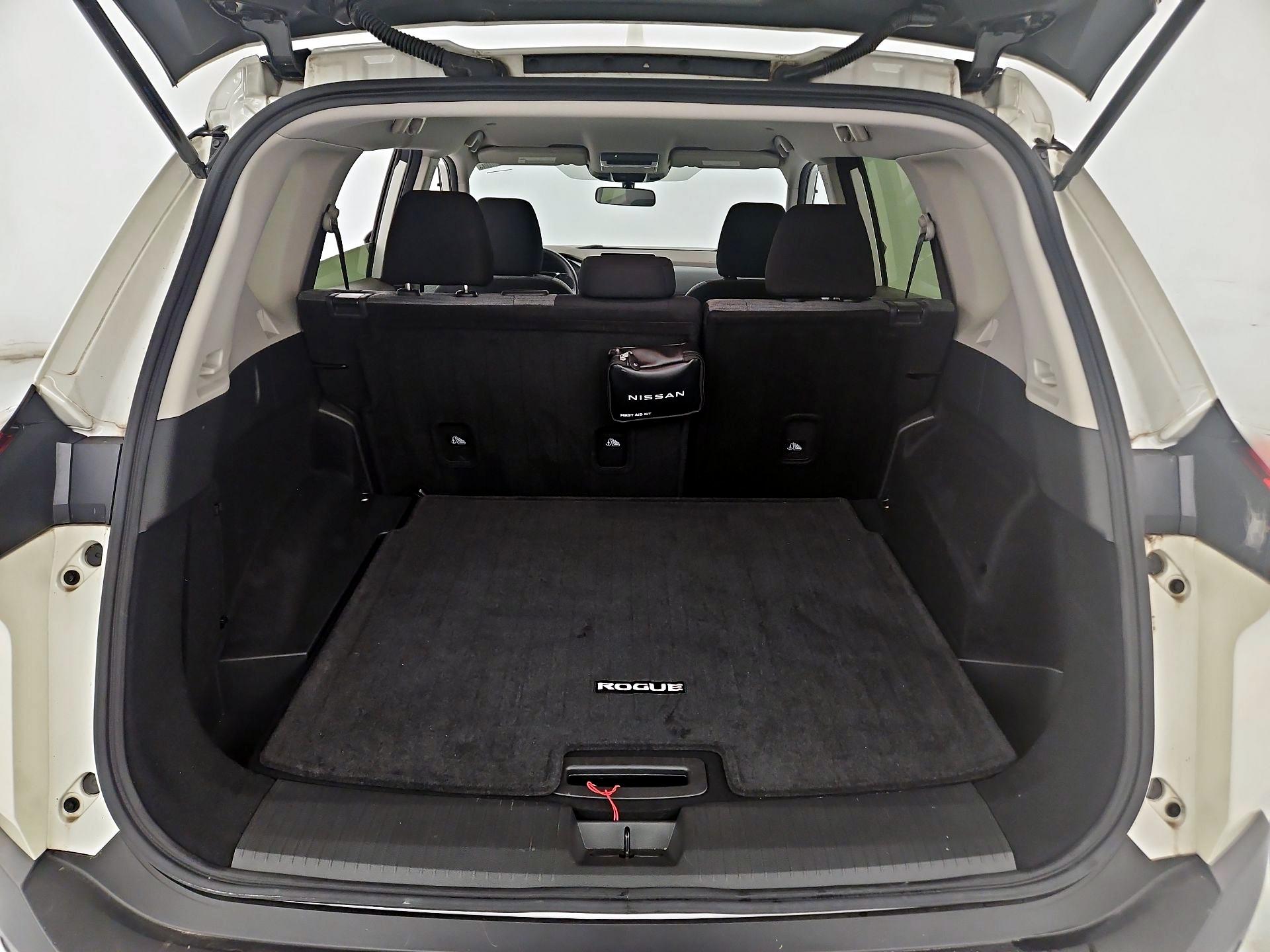 Thumbnail: 2023 Nissan Rogue - 20