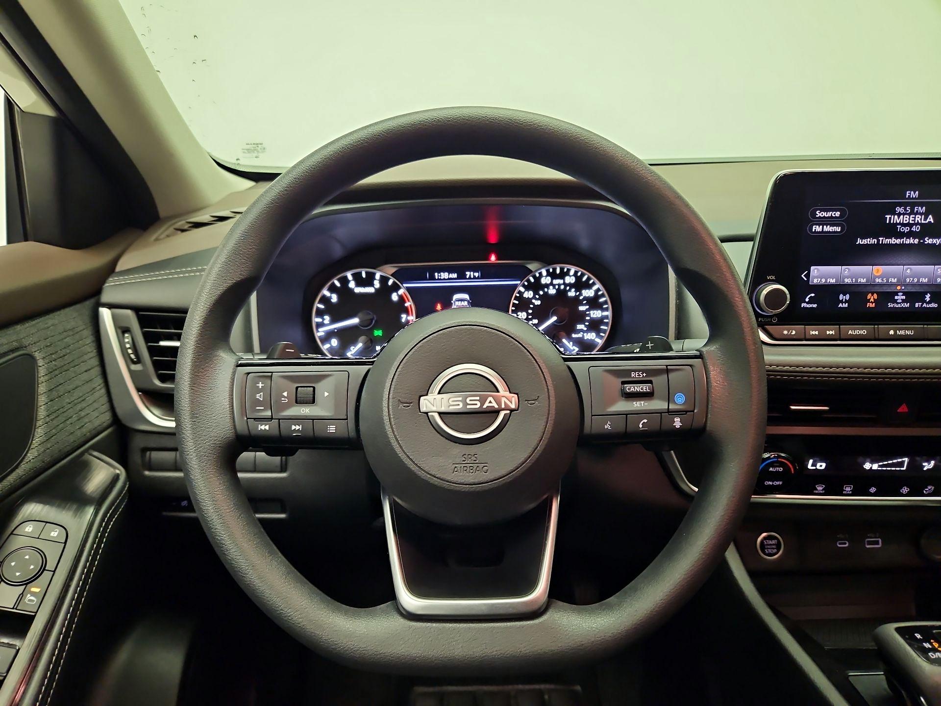 Thumbnail: 2023 Nissan Rogue - 10