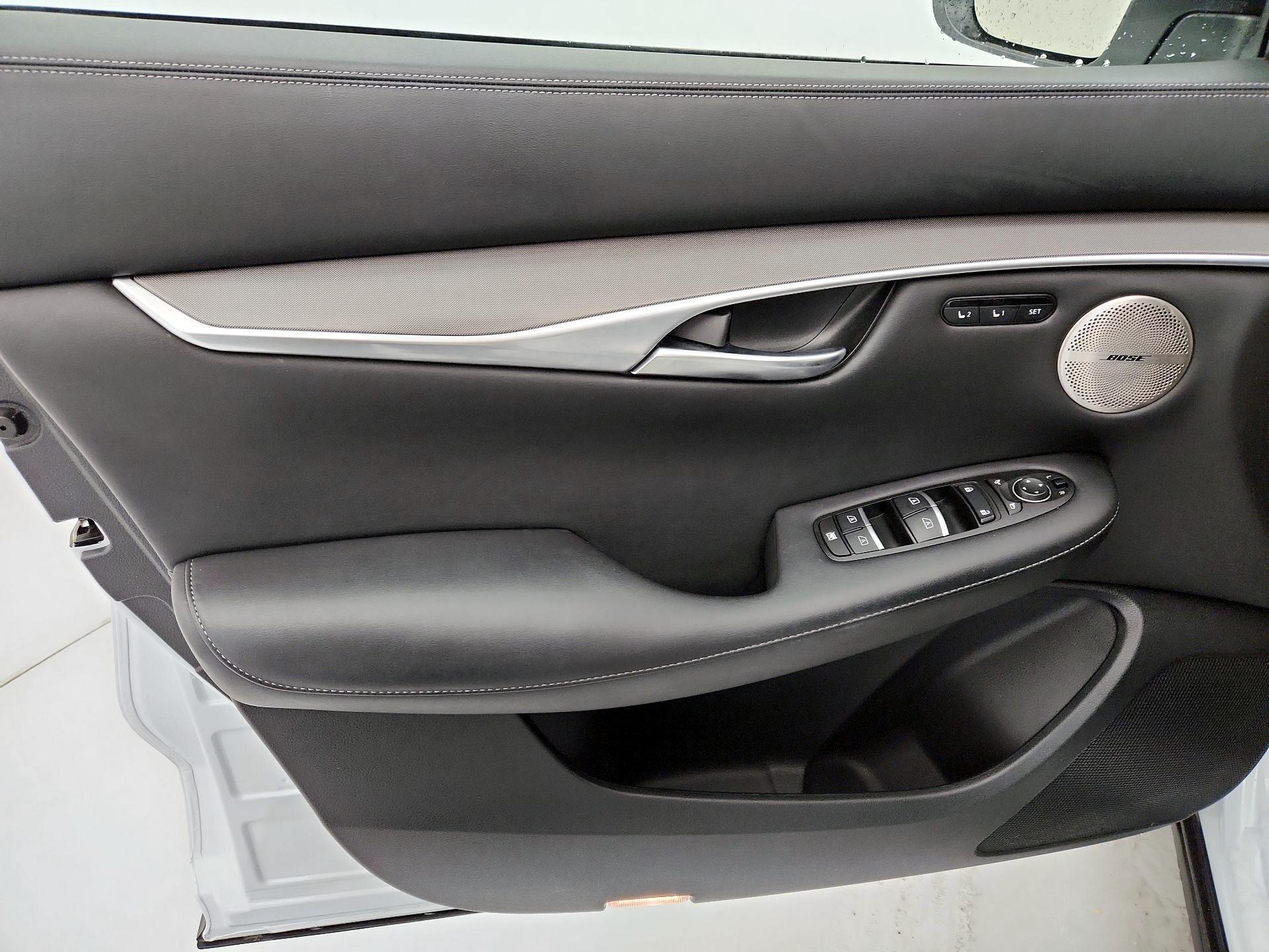 Thumbnail: 2023 INFINITI QX50 - 12