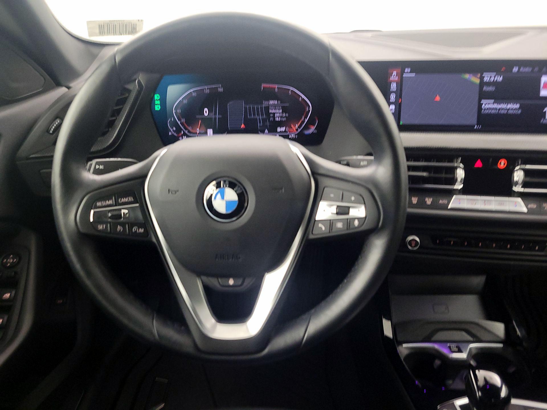 Thumbnail: 2023 BMW 2 Series - 10