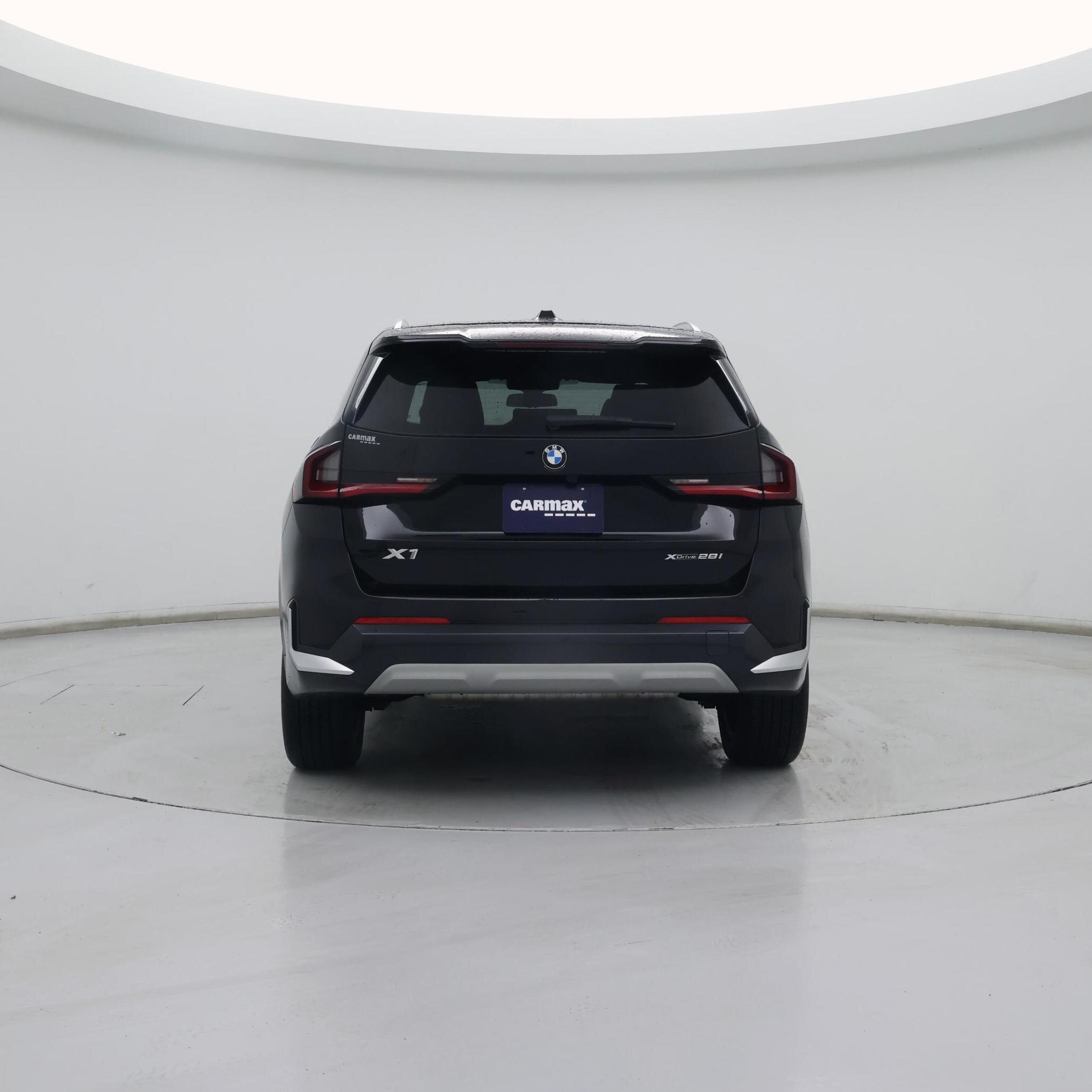 Thumbnail: 2023 BMW X1 - 6