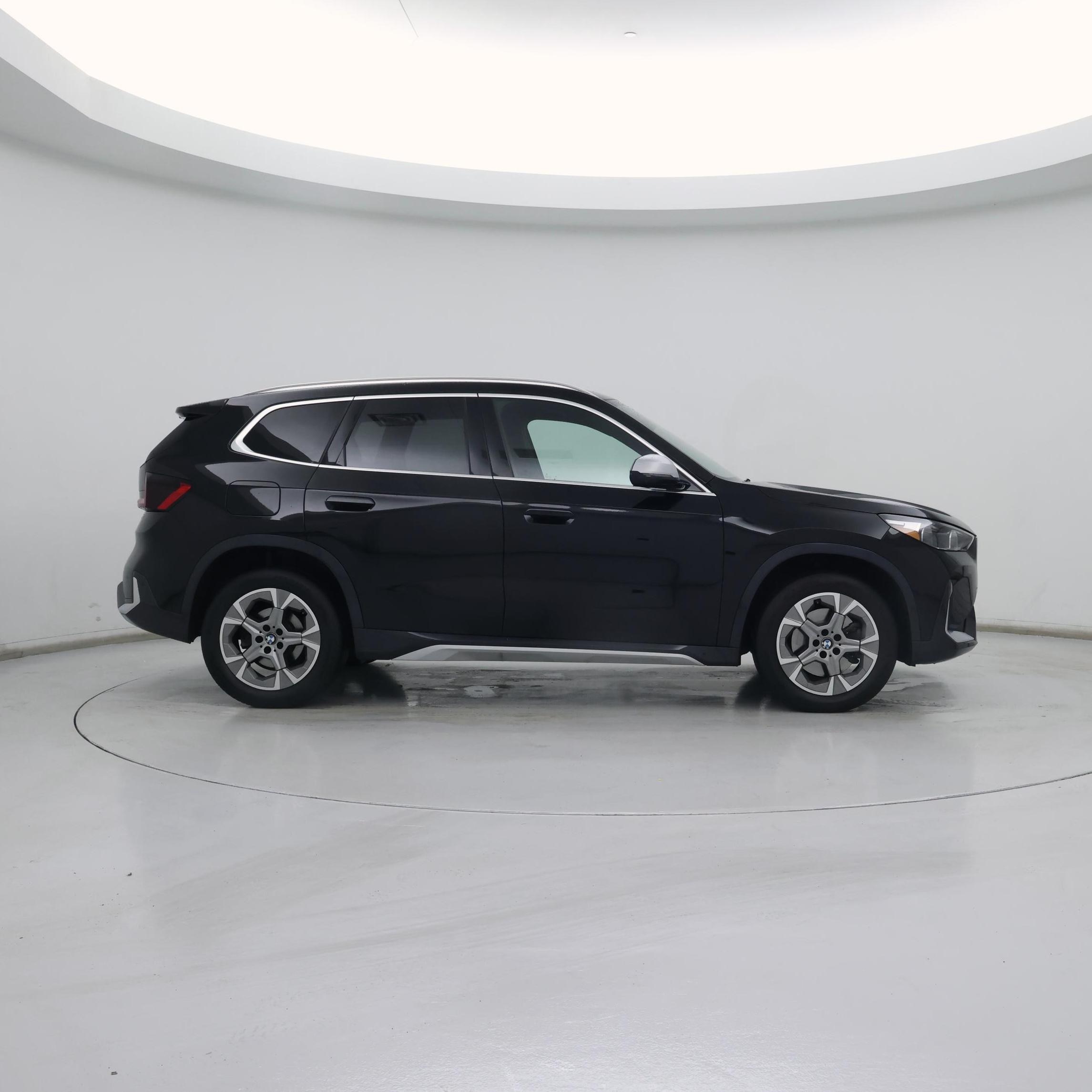 Thumbnail: 2023 BMW X1 - 7