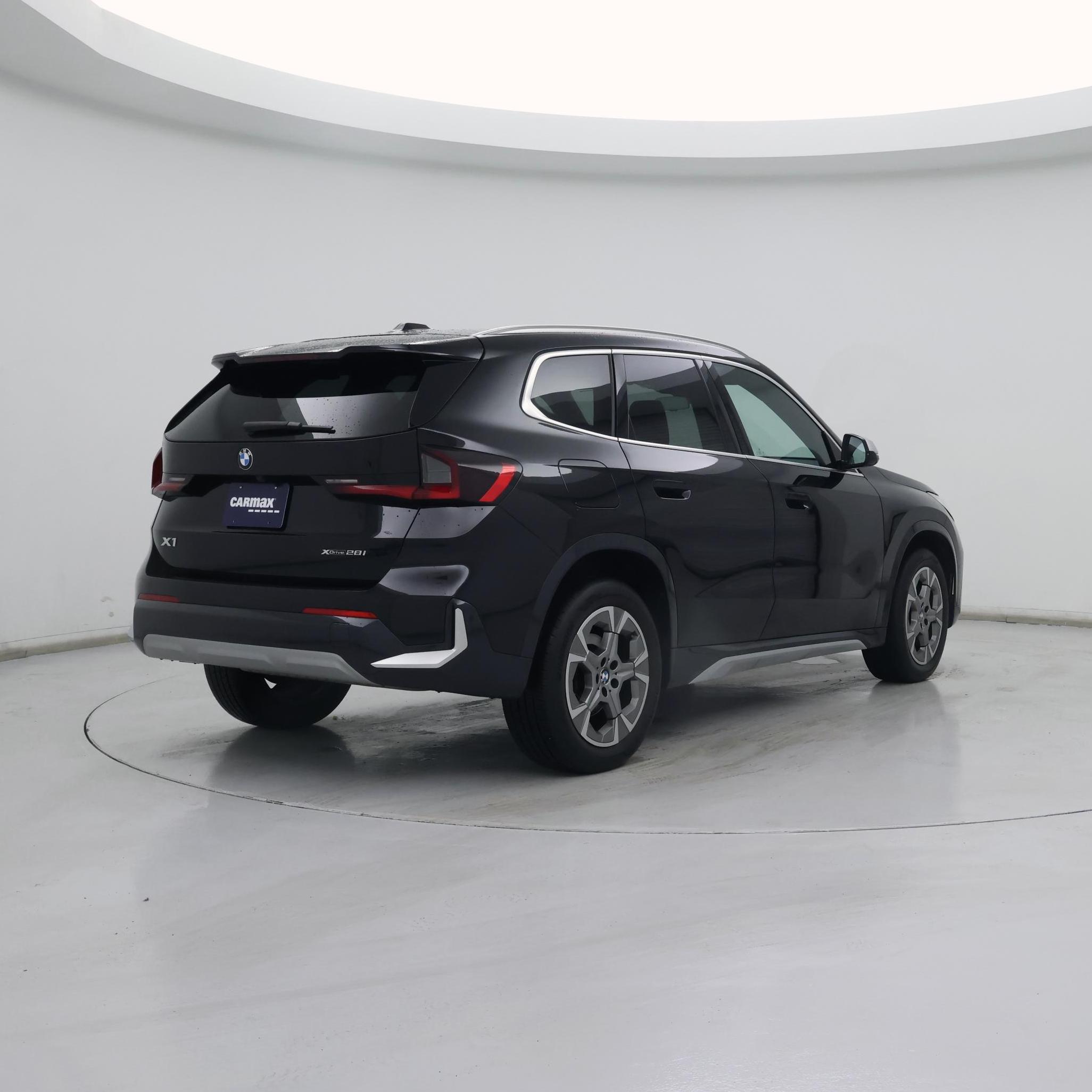 Thumbnail: 2023 BMW X1 - 8