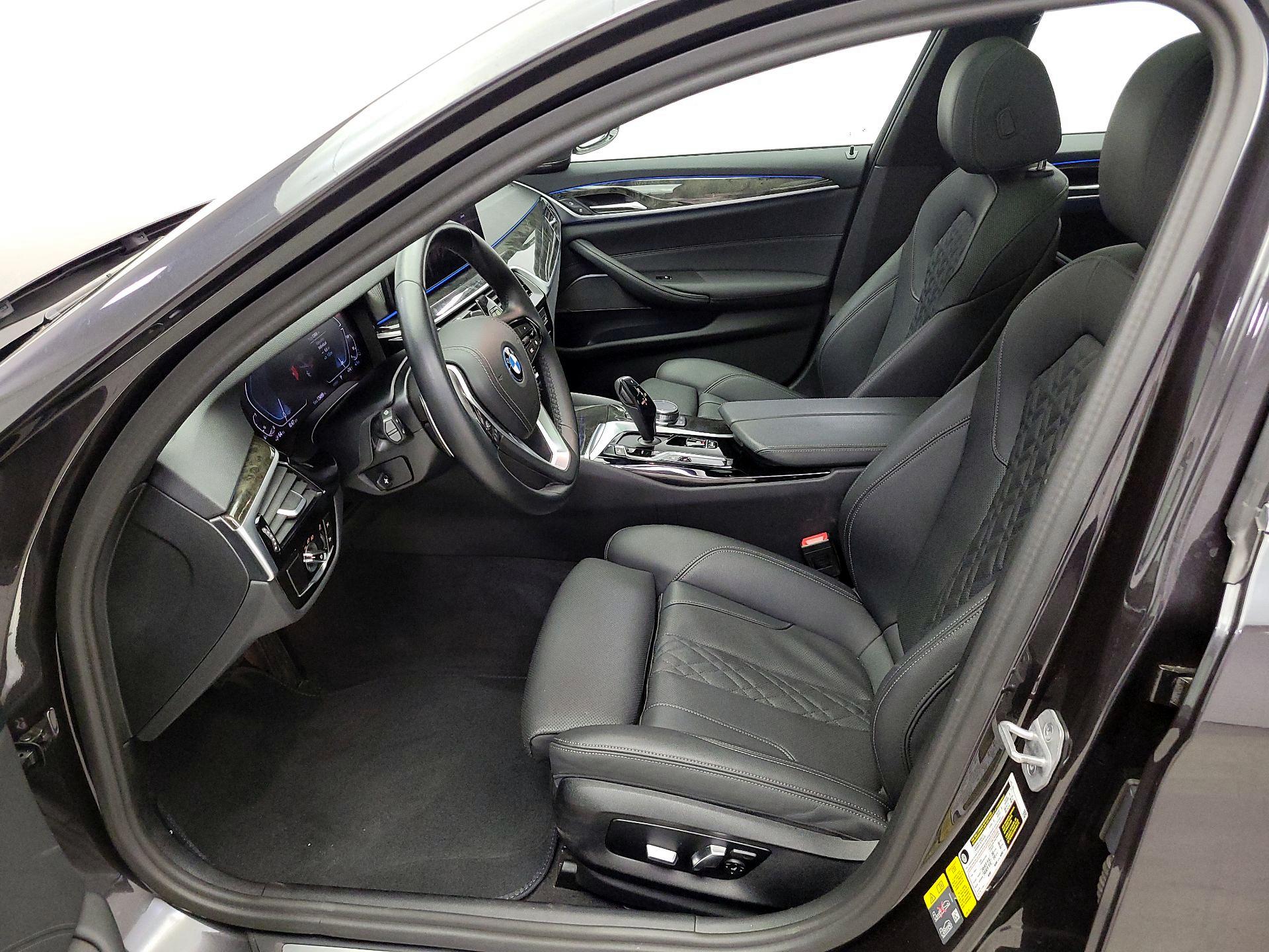 Thumbnail: 2023 BMW 5 Series - 9