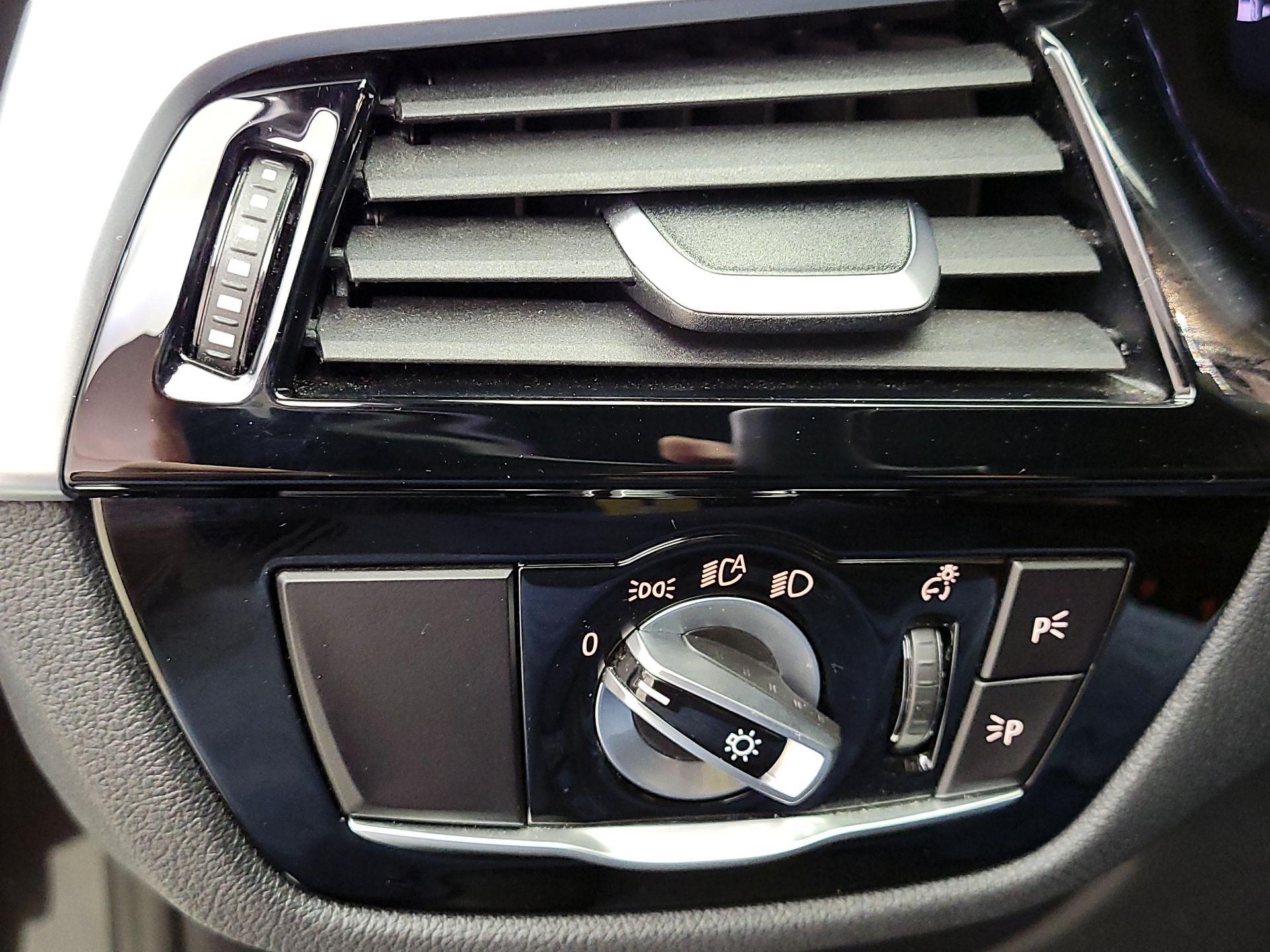 Thumbnail: 2023 BMW 5 Series - 11