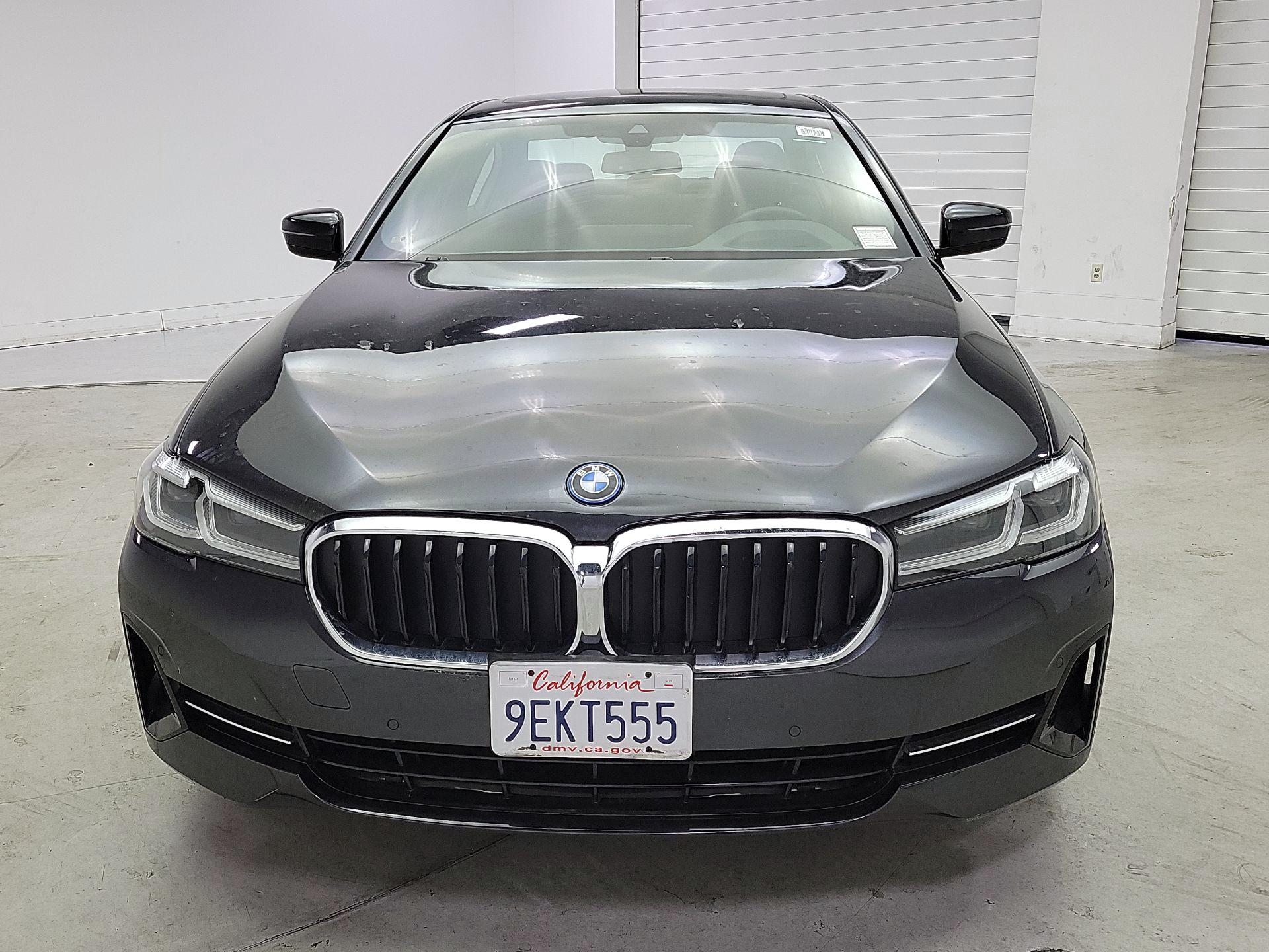 Thumbnail: 2023 BMW 5 Series - 2