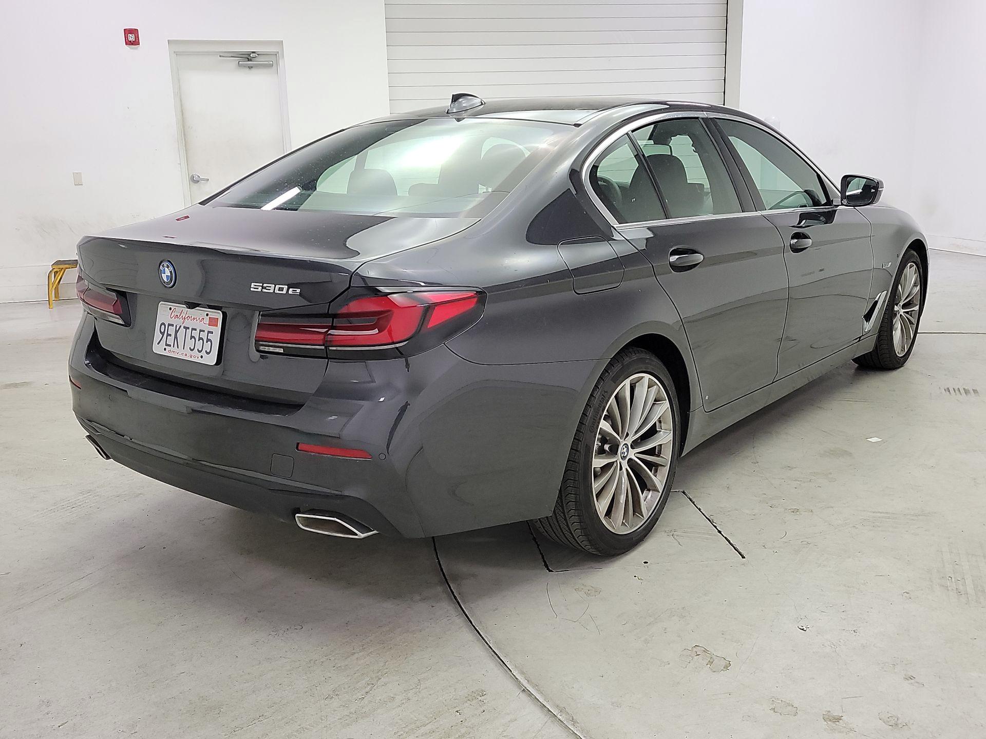 Thumbnail: 2023 BMW 5 Series - 5