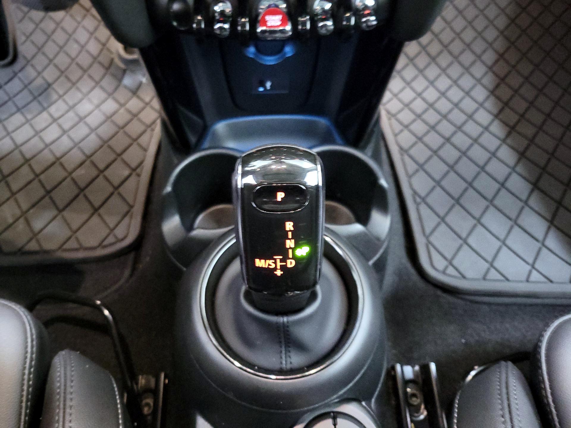 Thumbnail: 2023 MINI Cooper Hardtop - 17