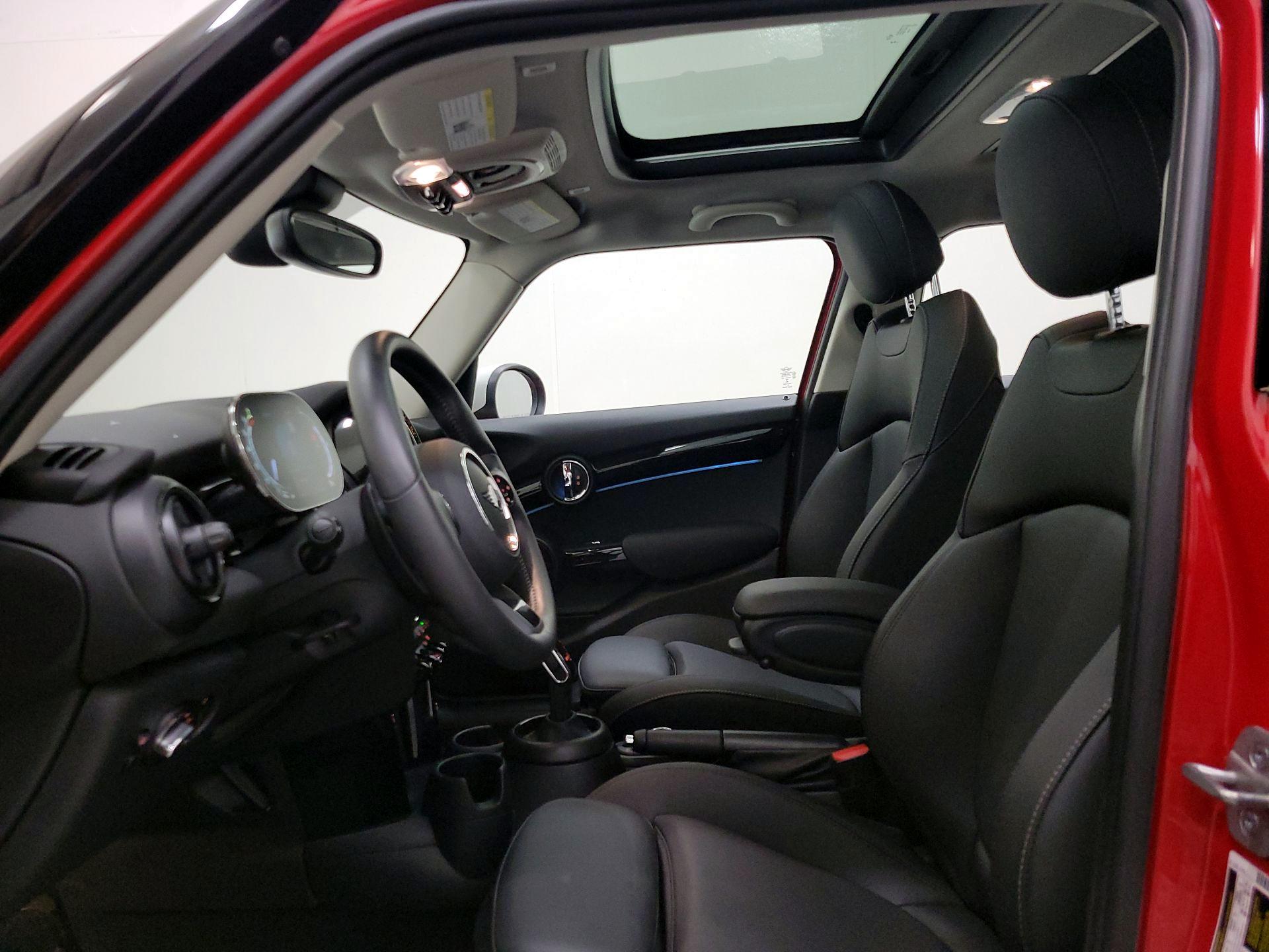 Thumbnail: 2023 MINI Cooper Hardtop - 19