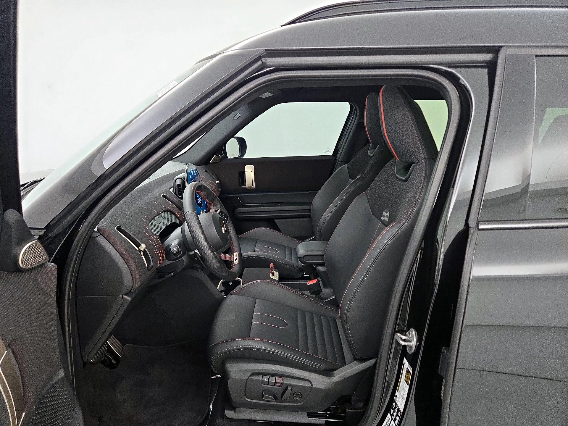 Thumbnail: 2025 MINI Cooper Countryman - 11