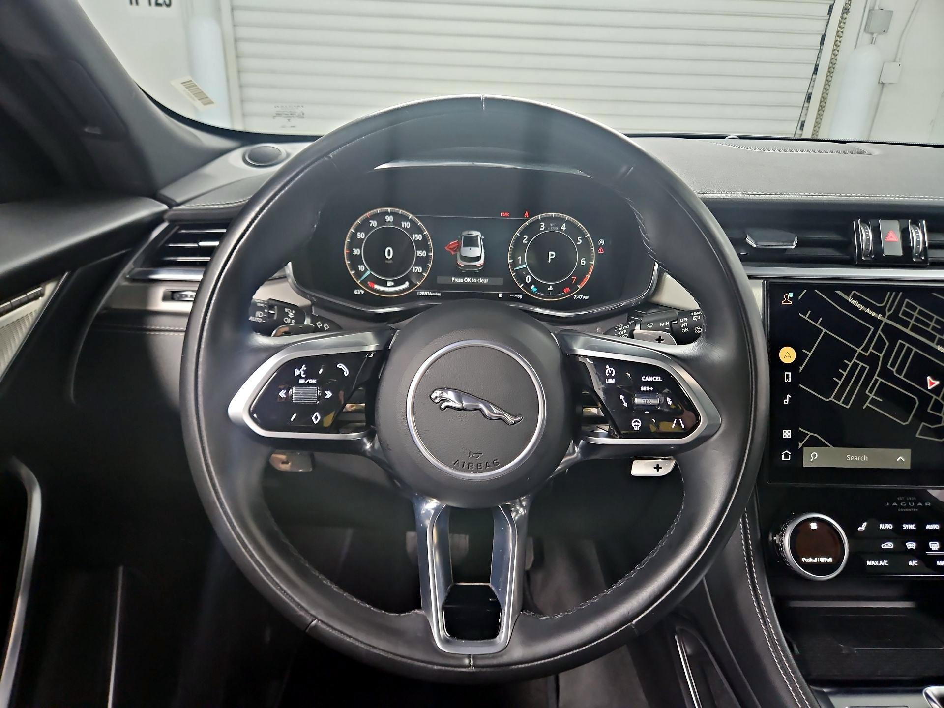 Thumbnail: 2024 Jaguar F-Pace - 10