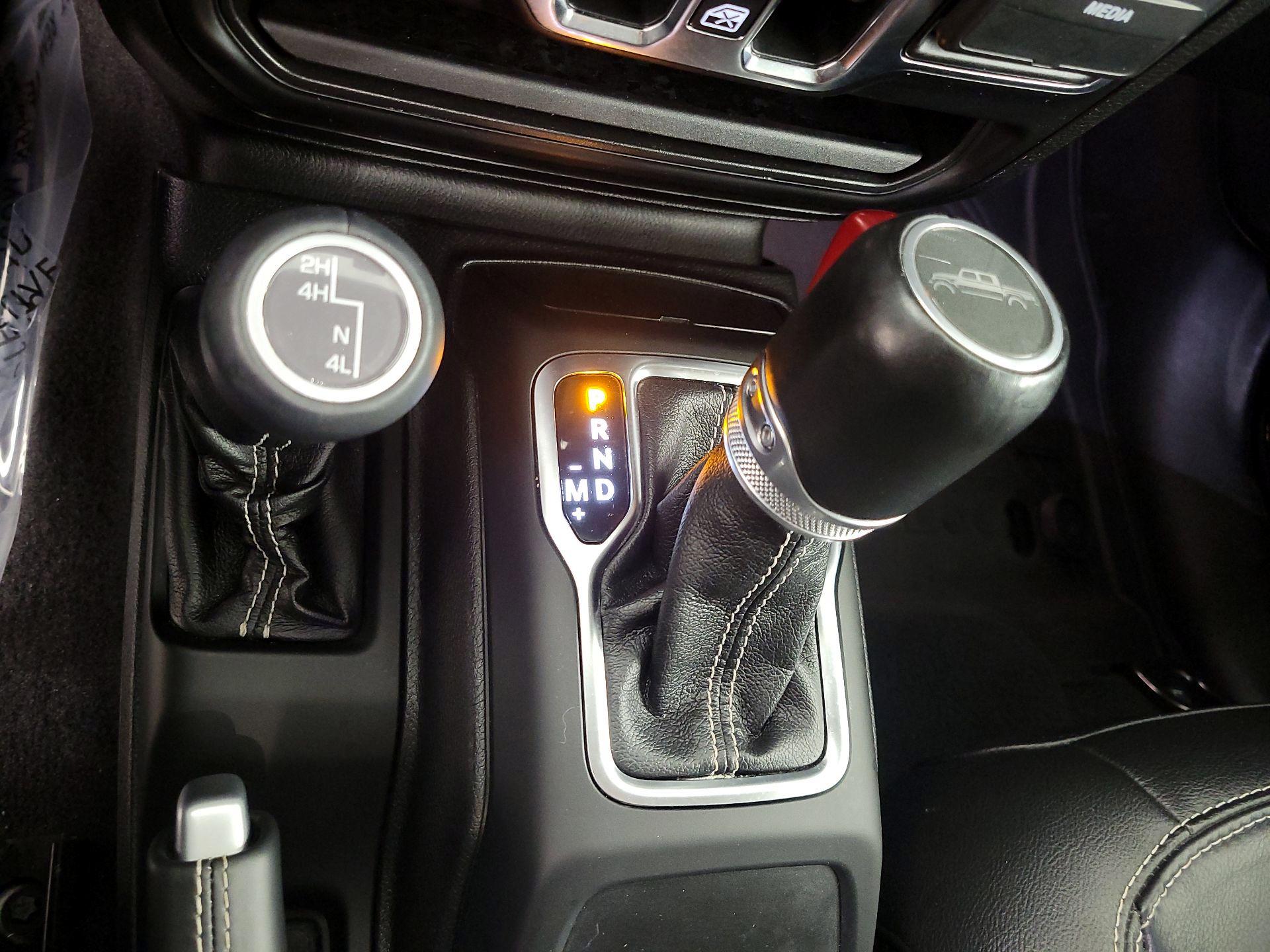 Thumbnail: 2021 Jeep Gladiator - 18