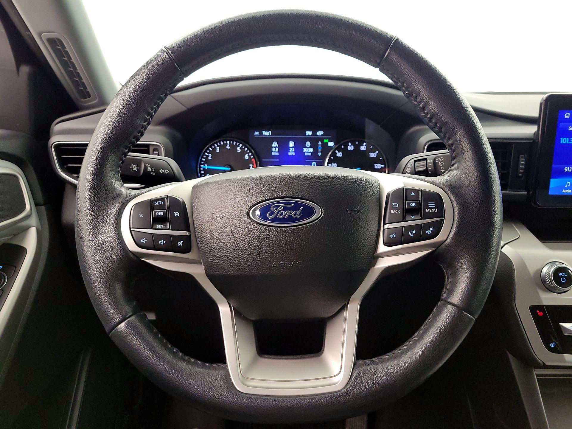 Thumbnail: 2022 Ford Explorer - 10