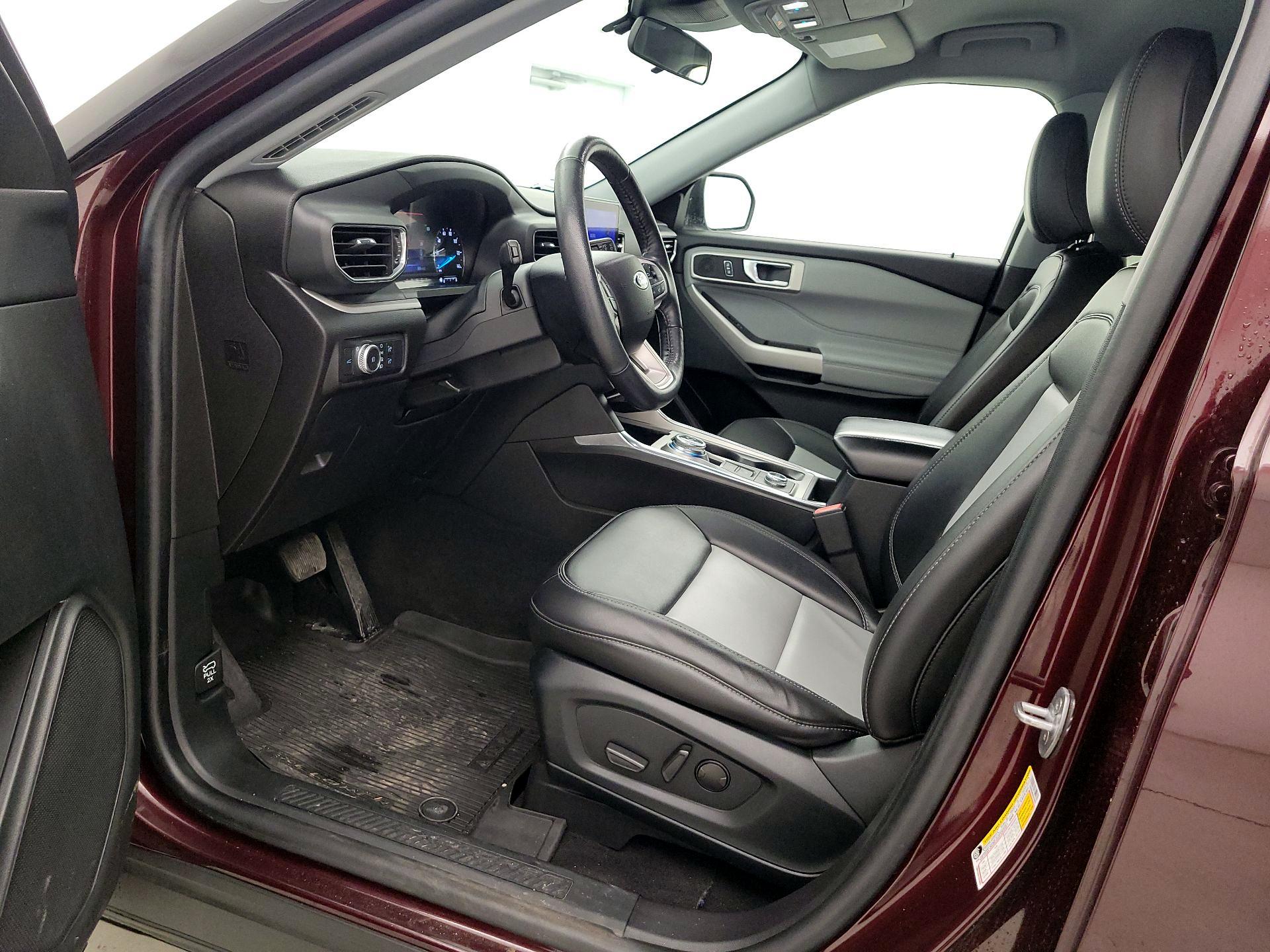 Thumbnail: 2022 Ford Explorer - 11