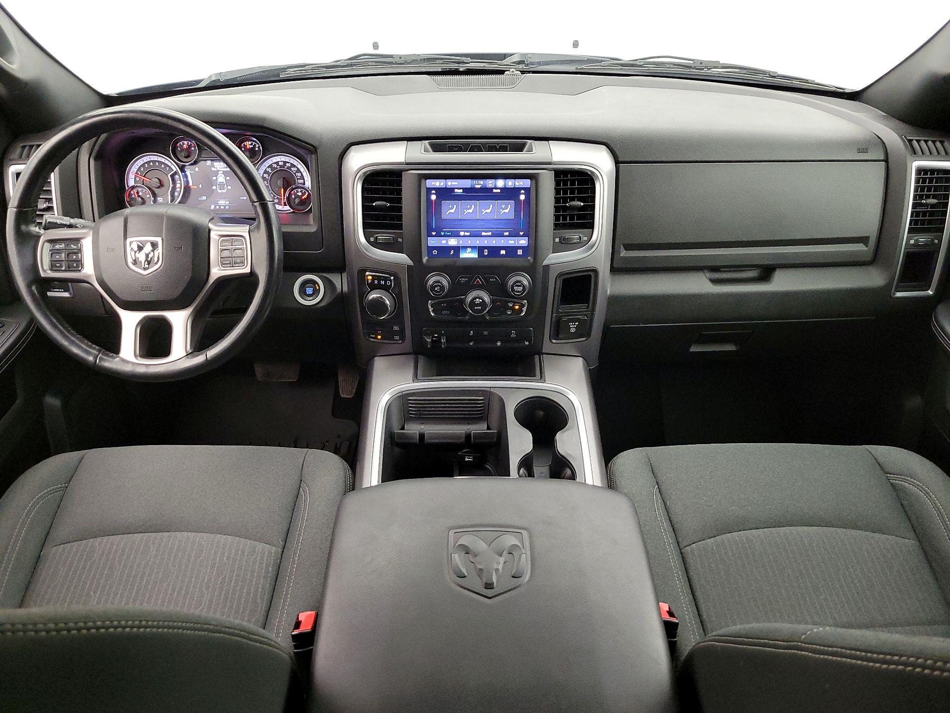 Thumbnail: 2022 RAM 1500 Classic - 9