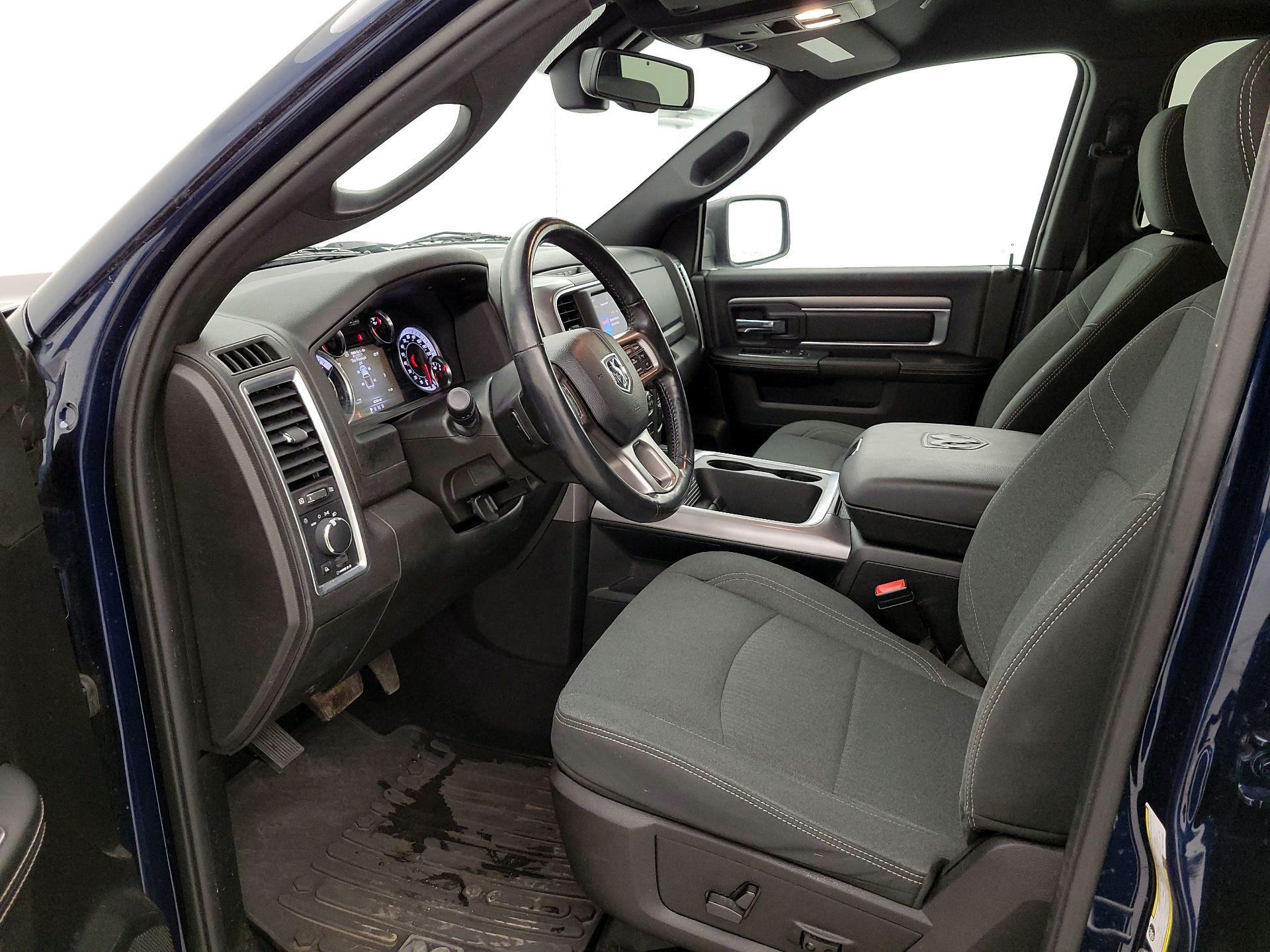 Thumbnail: 2022 RAM 1500 Classic - 11