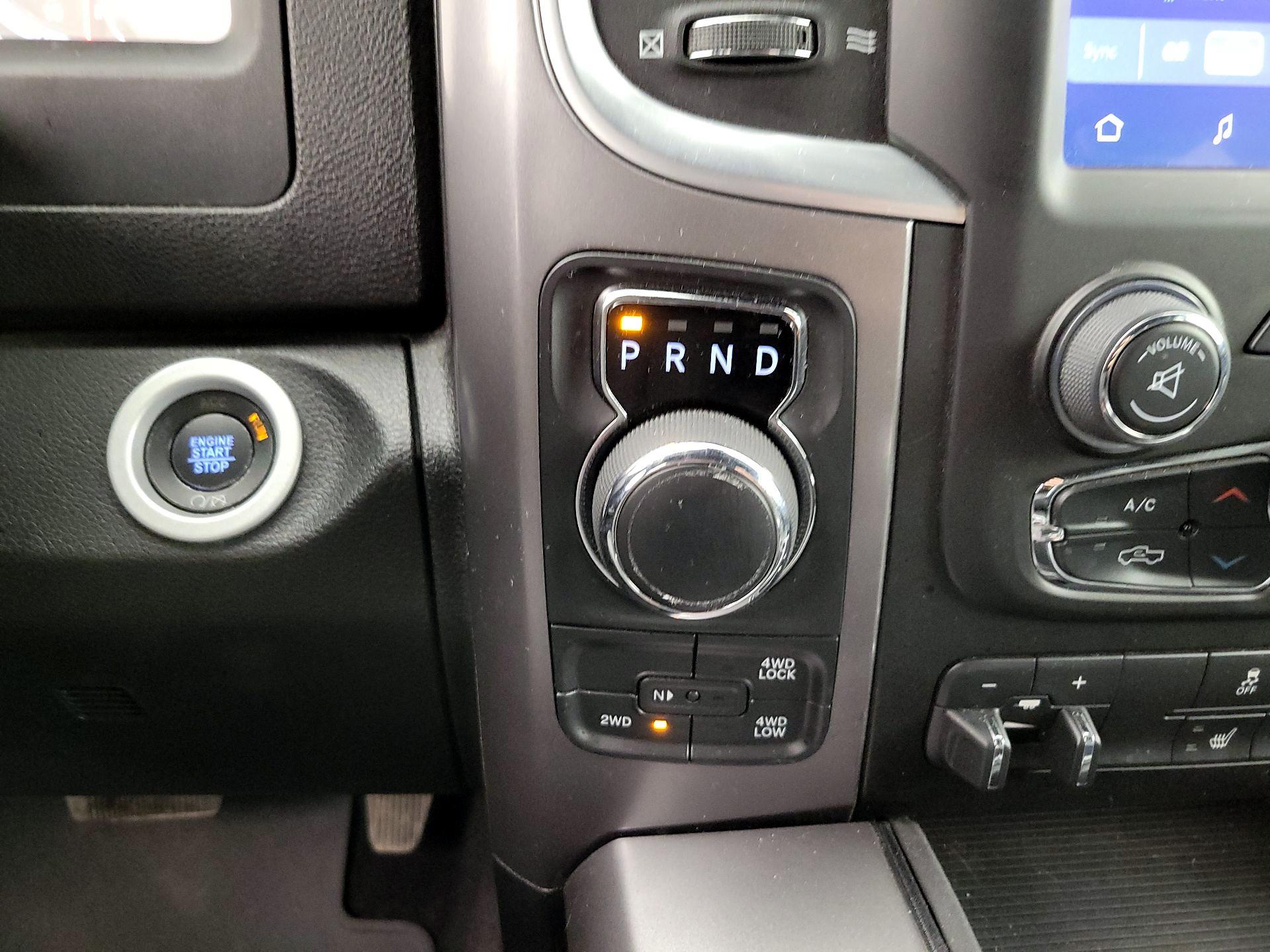 Thumbnail: 2022 RAM 1500 Classic - 17