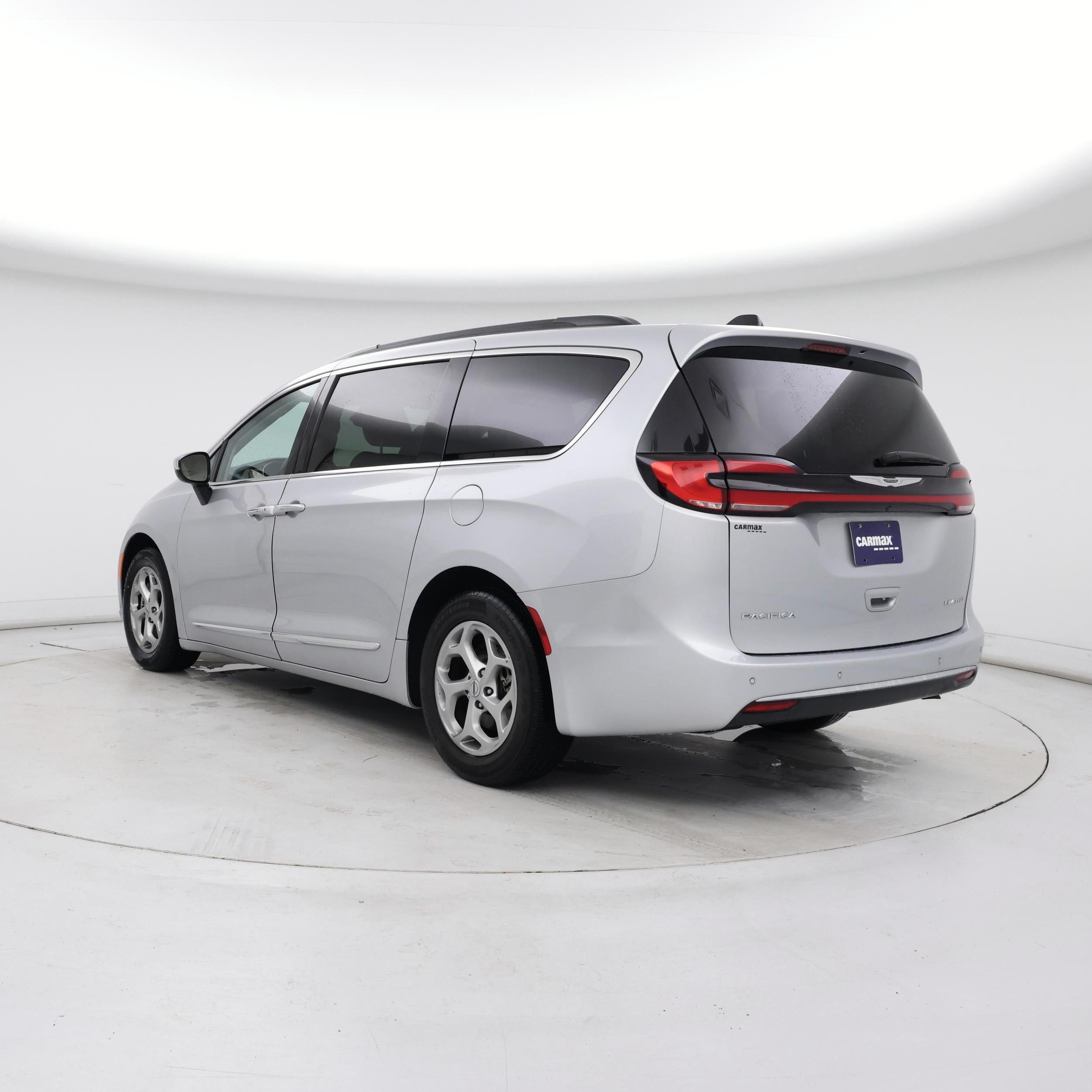 Thumbnail: 2023 Chrysler Pacifica - 2