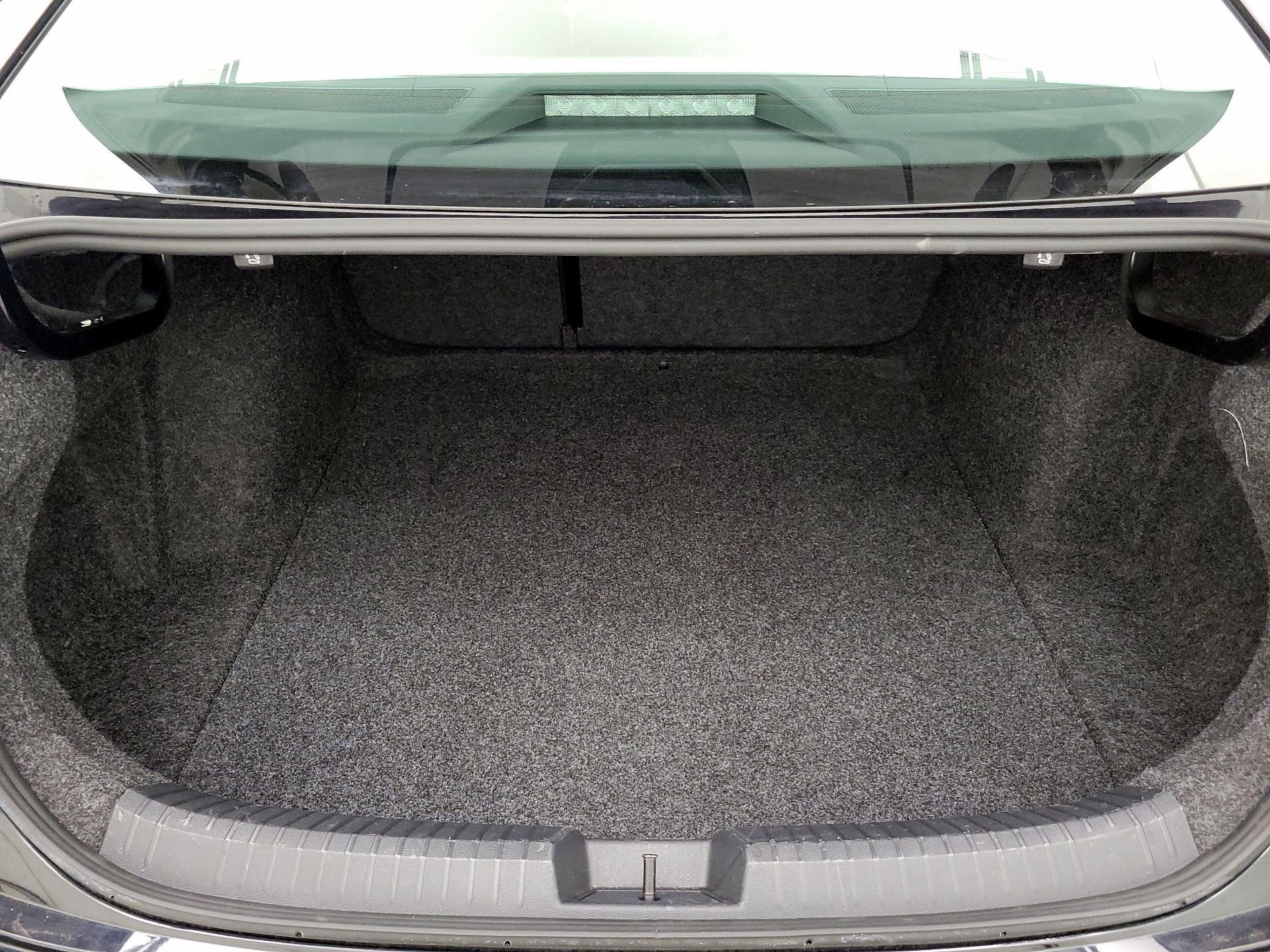 Thumbnail: 2024 Volkswagen Jetta - 20