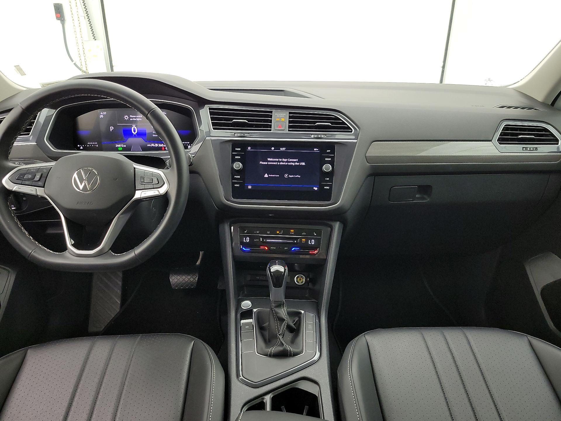 Thumbnail: 2024 Volkswagen Tiguan - 9
