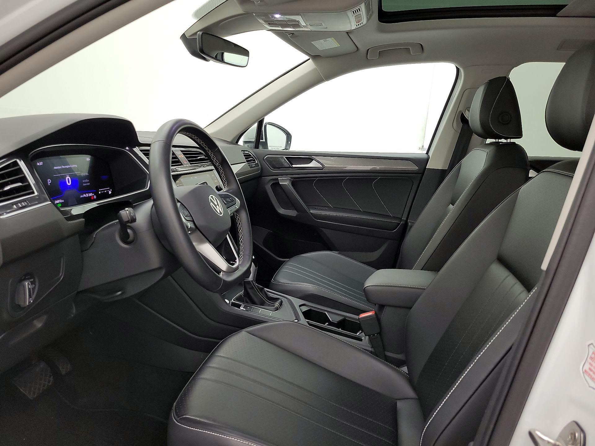 Thumbnail: 2024 Volkswagen Tiguan - 11