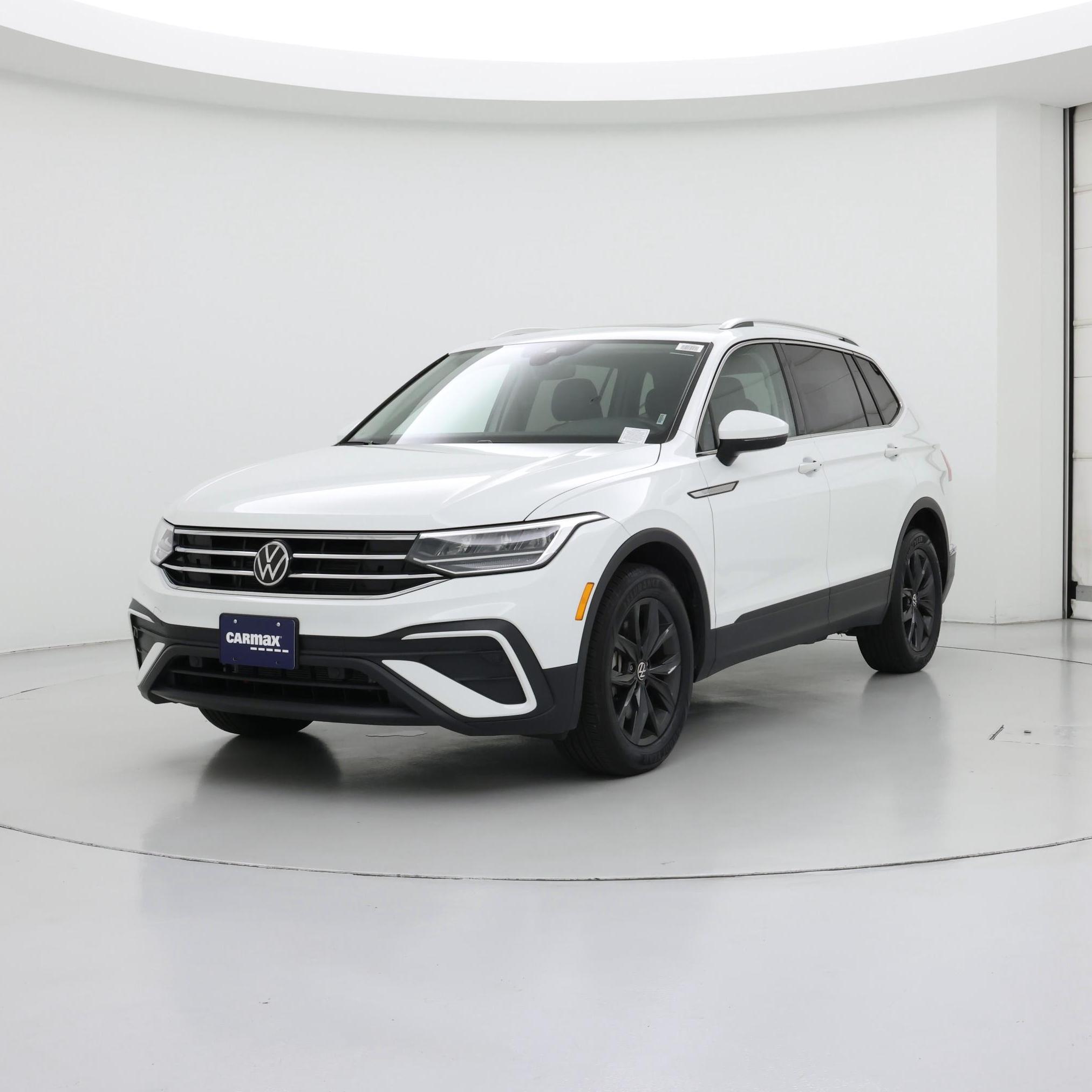 Thumbnail: 2024 Volkswagen Tiguan - 4