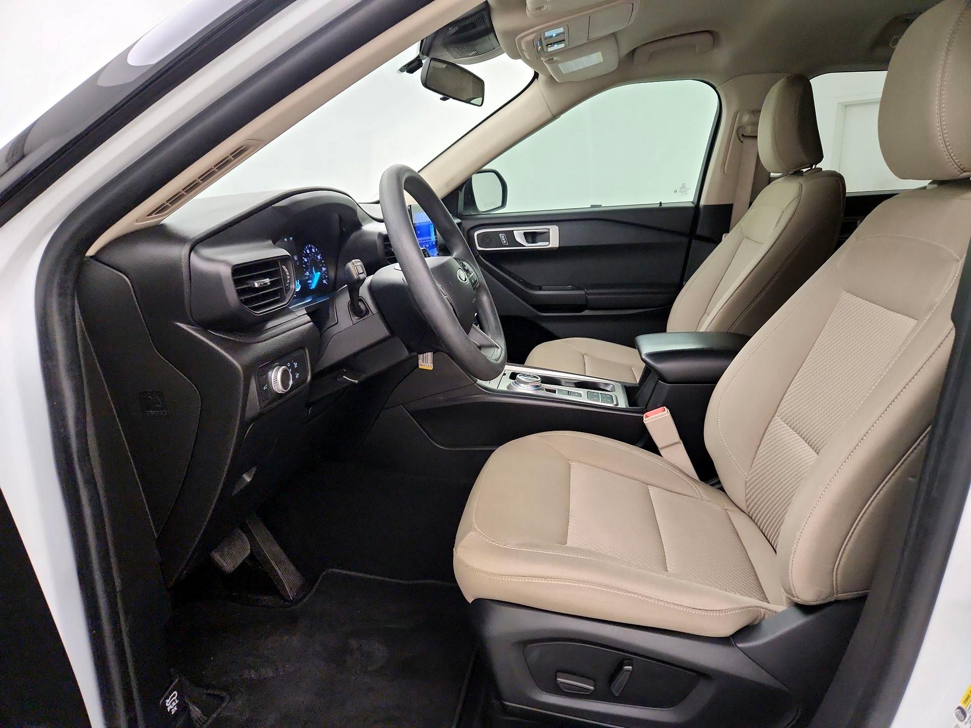 Thumbnail: 2021 Ford Explorer - 11