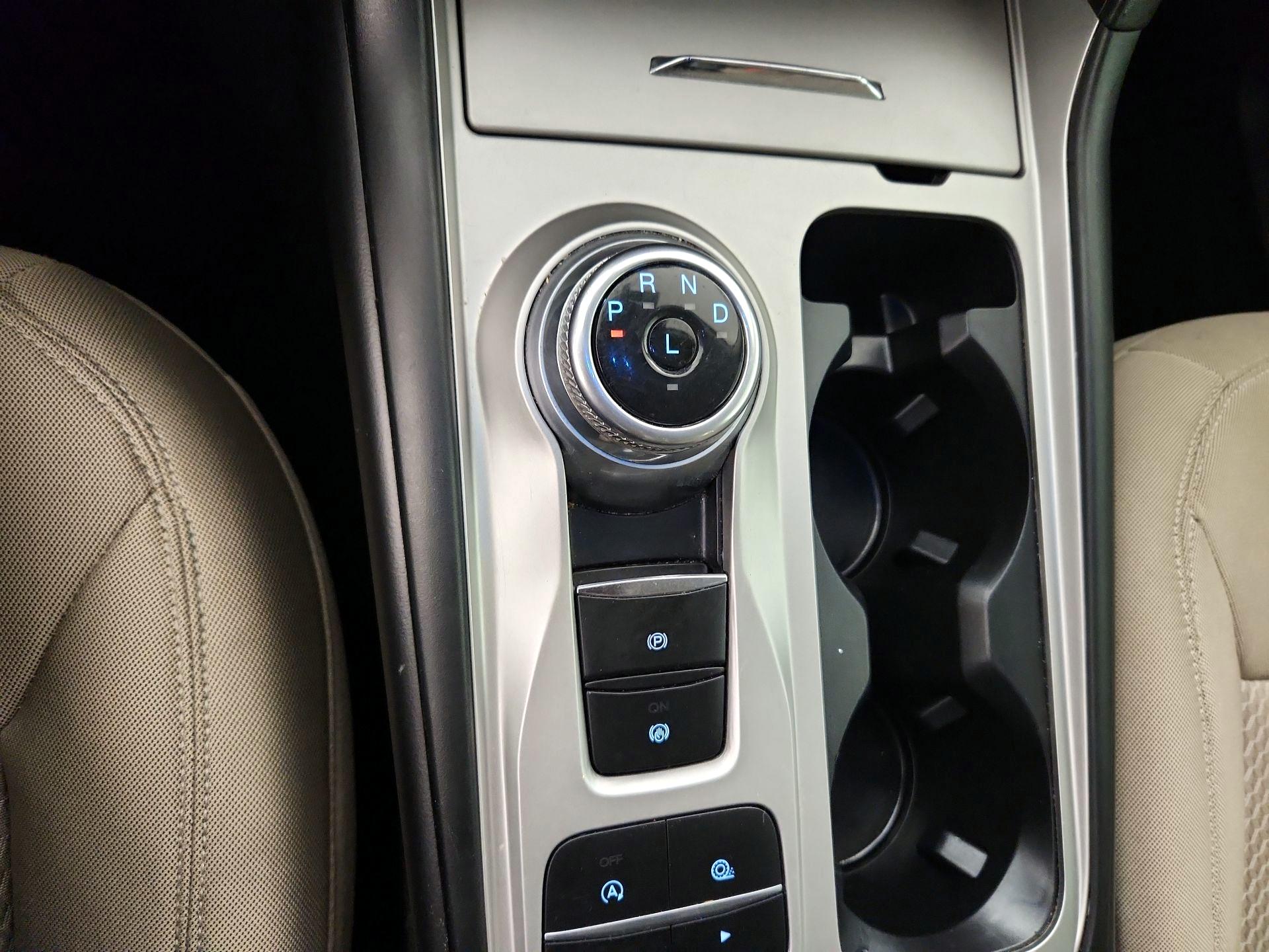 Thumbnail: 2021 Ford Explorer - 17