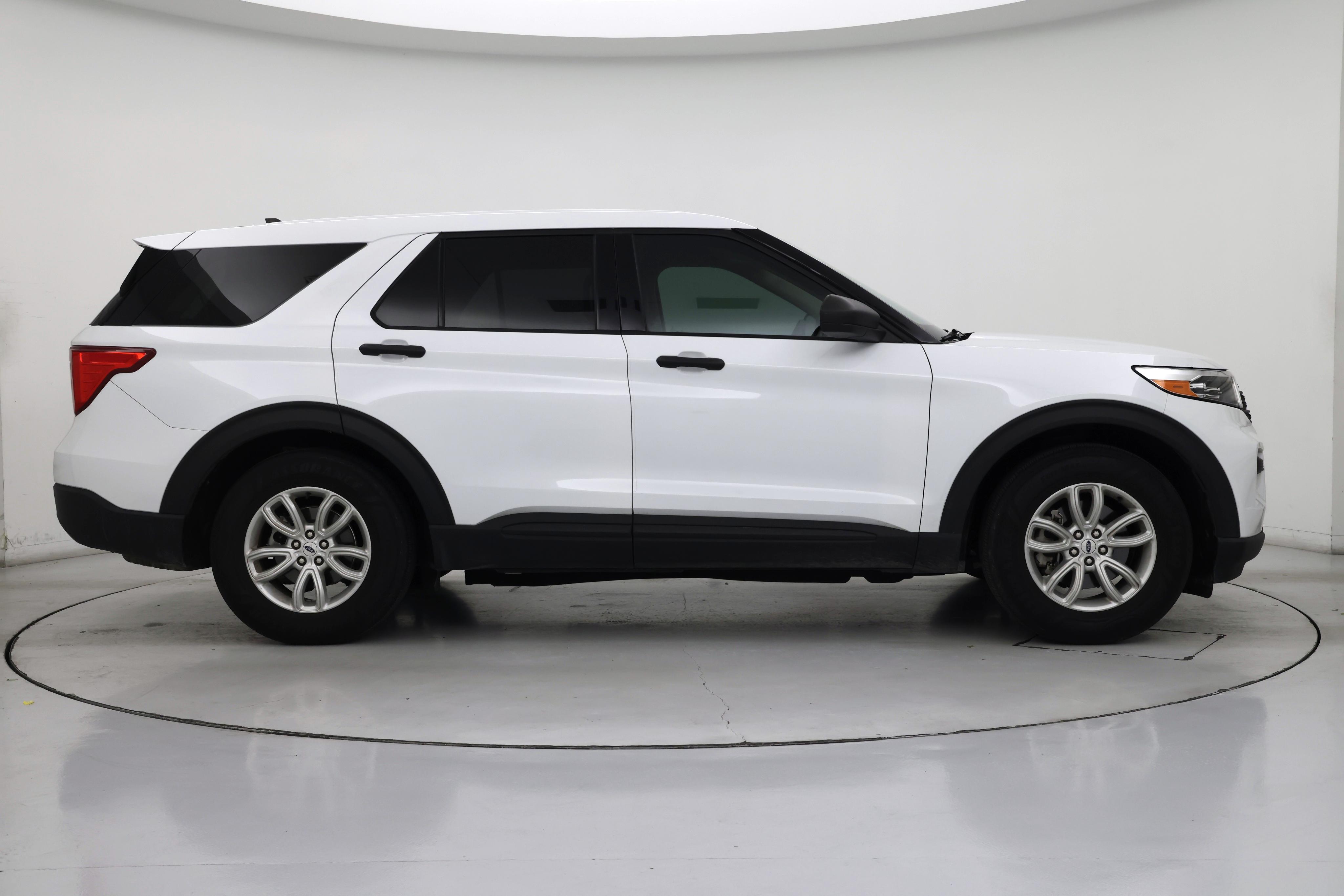 Thumbnail: 2021 Ford Explorer - 7