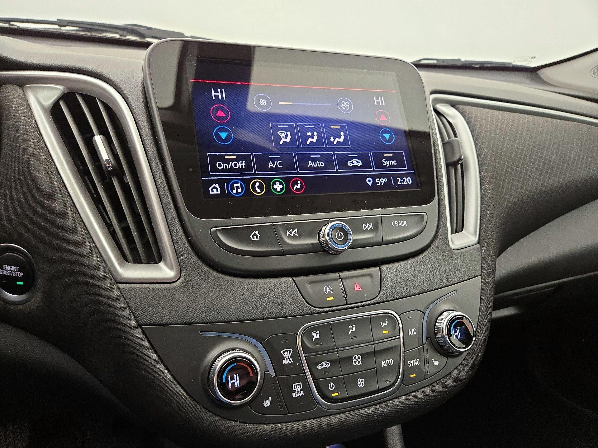 Thumbnail: 2022 Chevrolet Malibu - 16