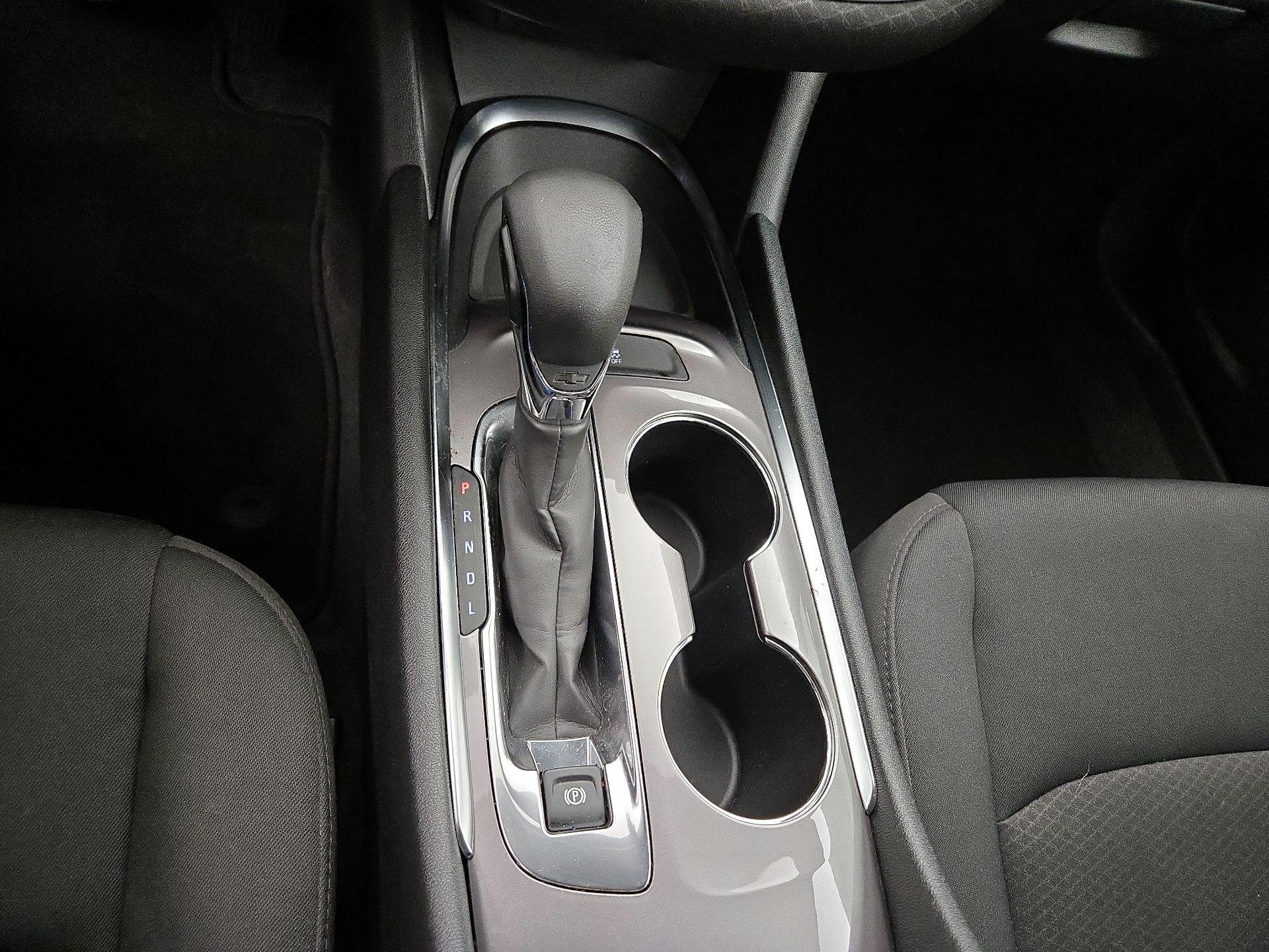 Thumbnail: 2022 Chevrolet Malibu - 17