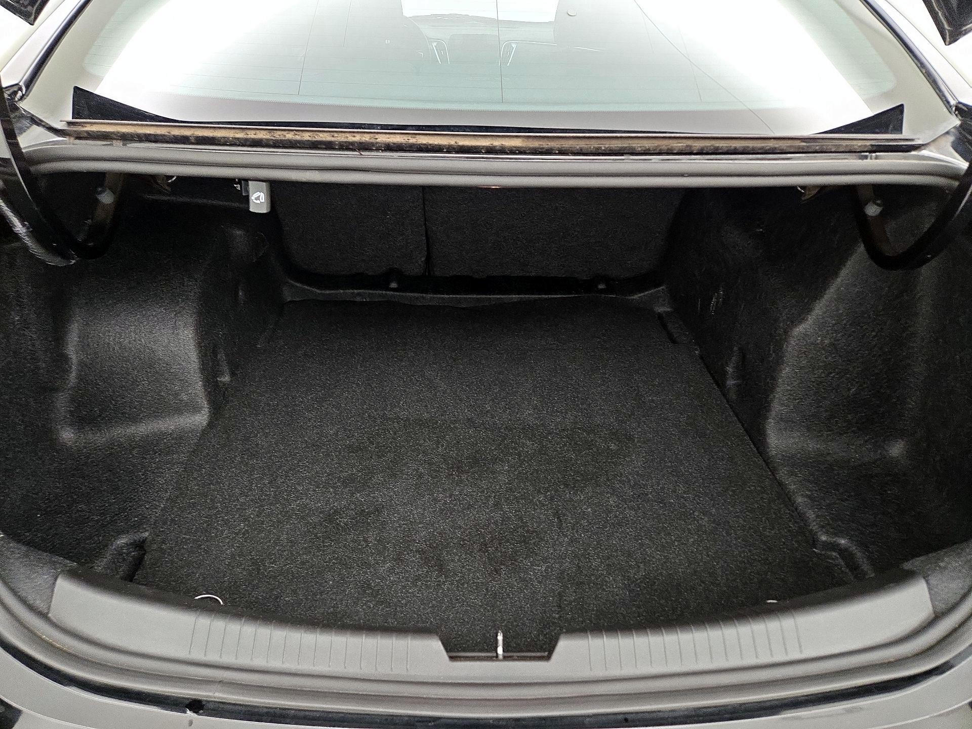 Thumbnail: 2022 Chevrolet Malibu - 20