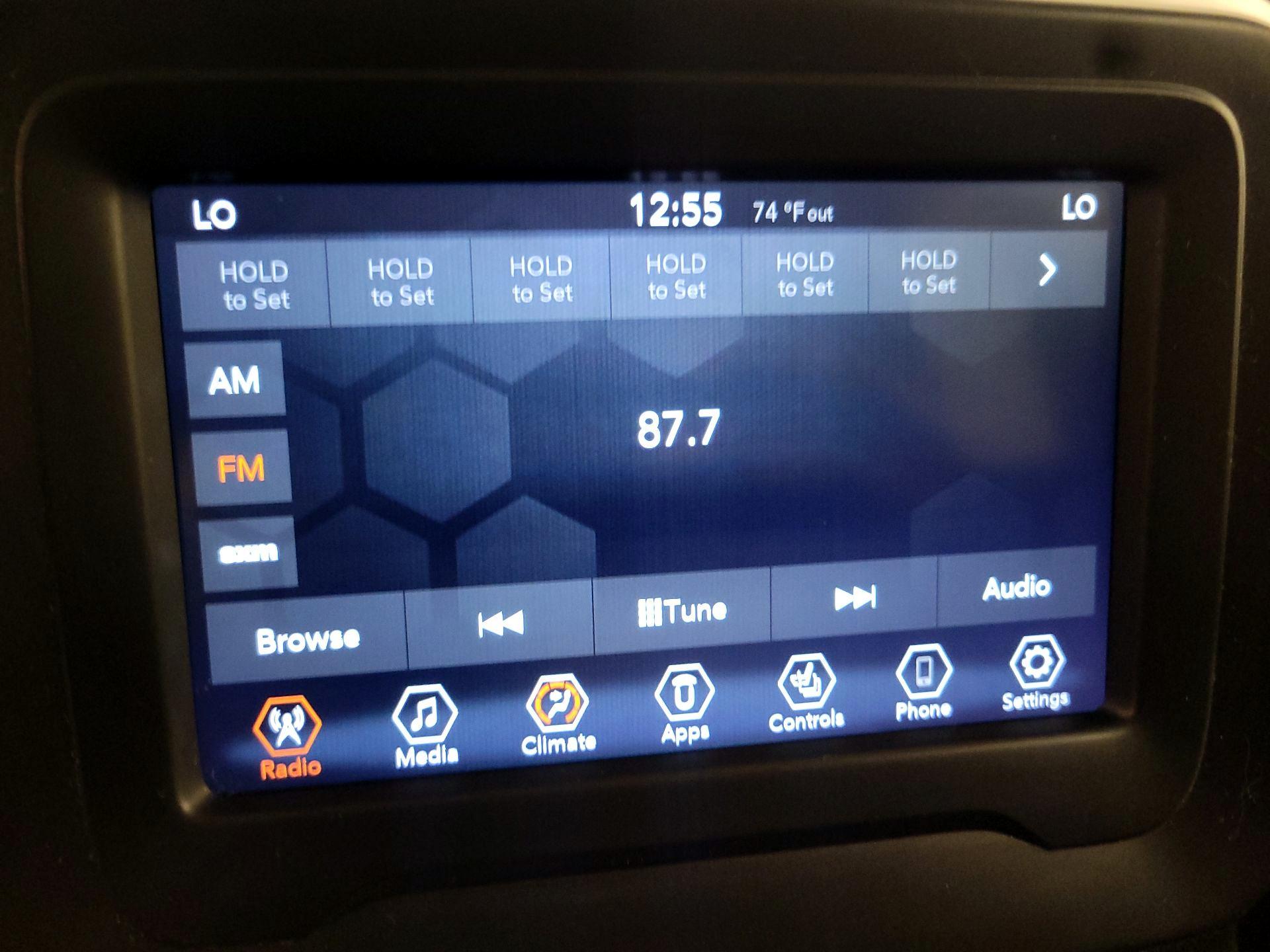 Thumbnail: 2021 Jeep Renegade - 15