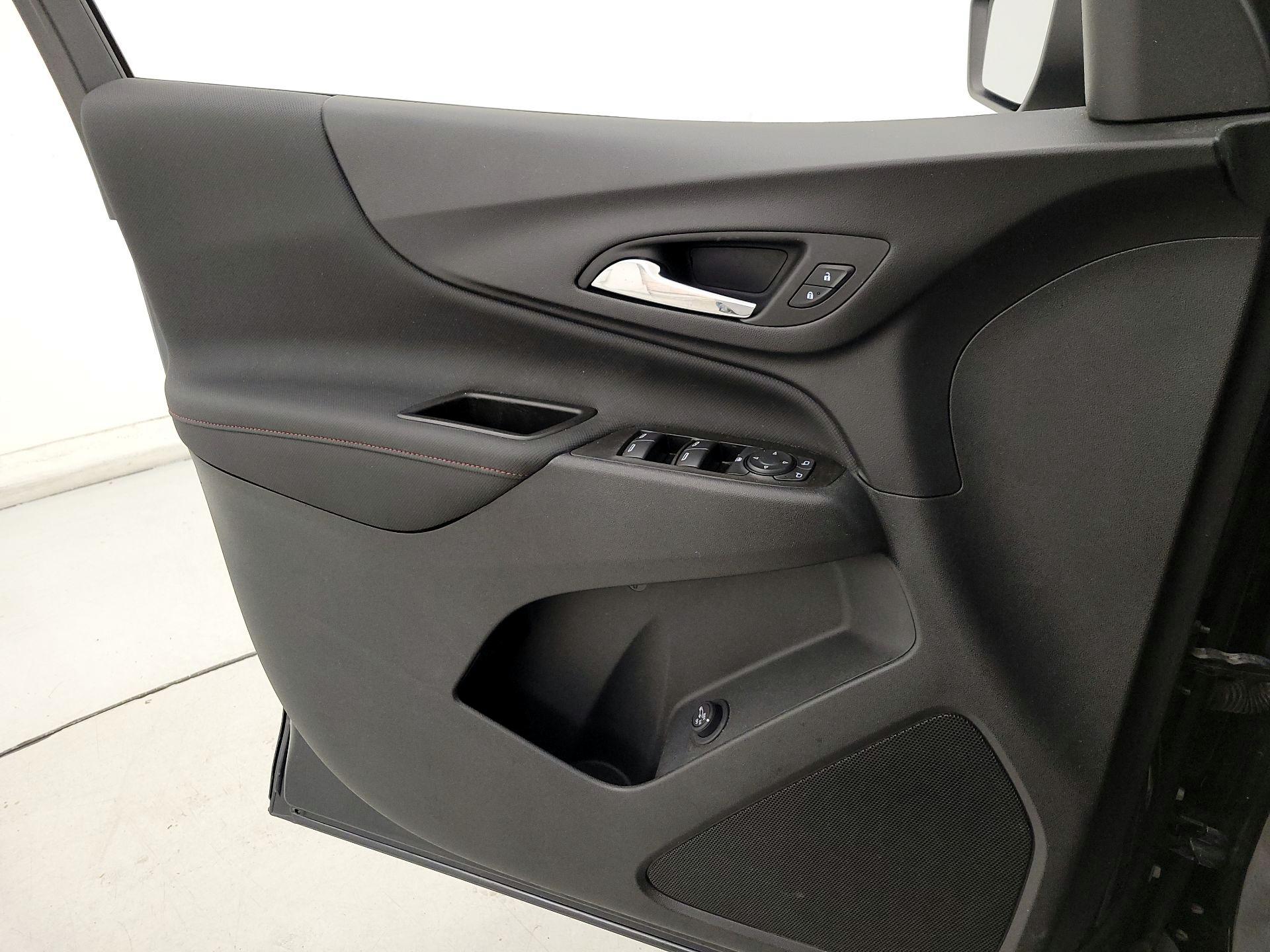 Thumbnail: 2023 Chevrolet Equinox - 12