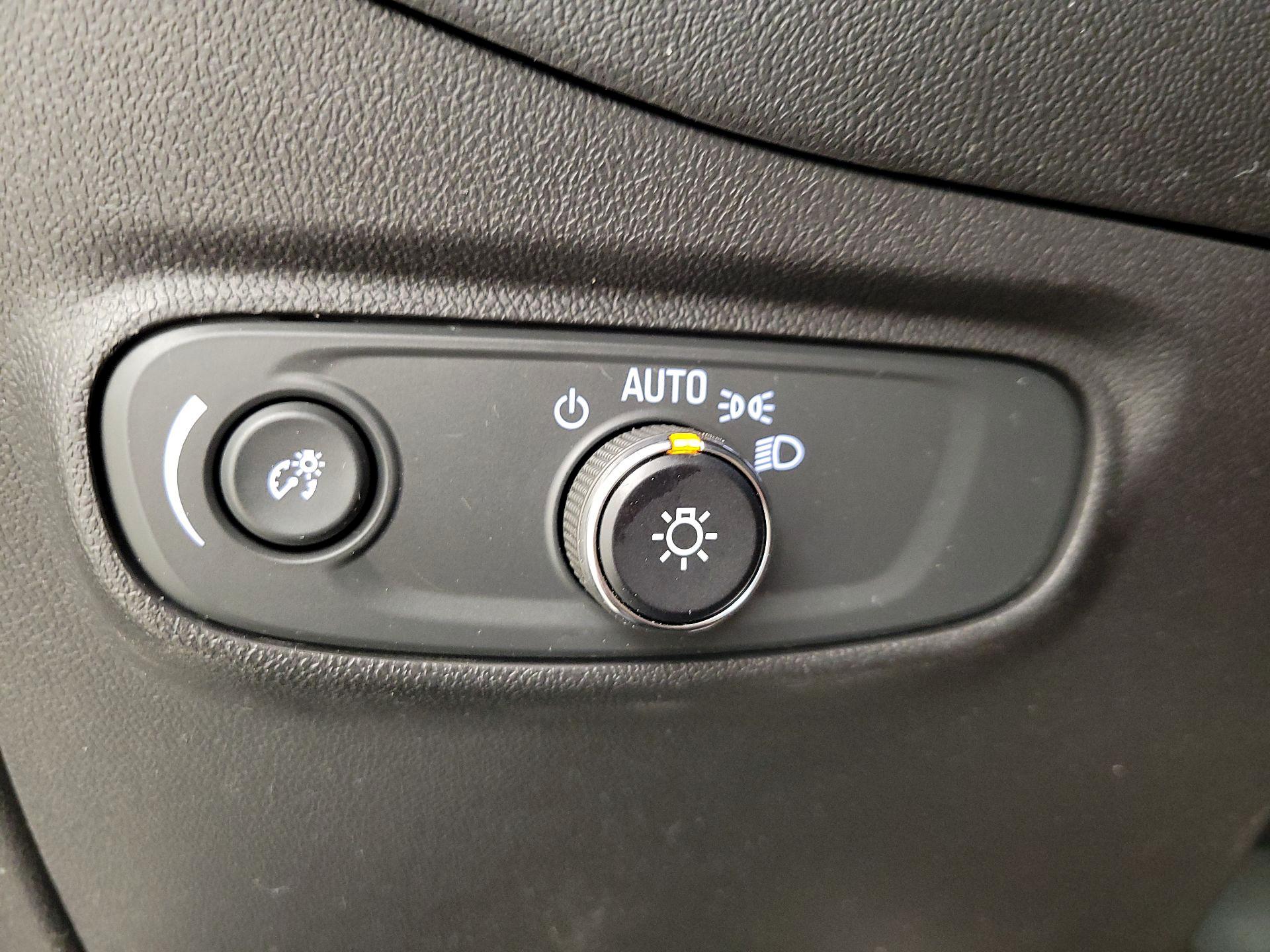 Thumbnail: 2023 Chevrolet Equinox - 13