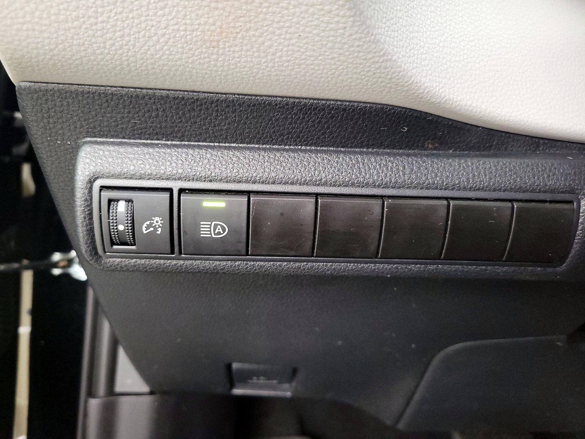 Thumbnail: 2024 Toyota Corolla - 13