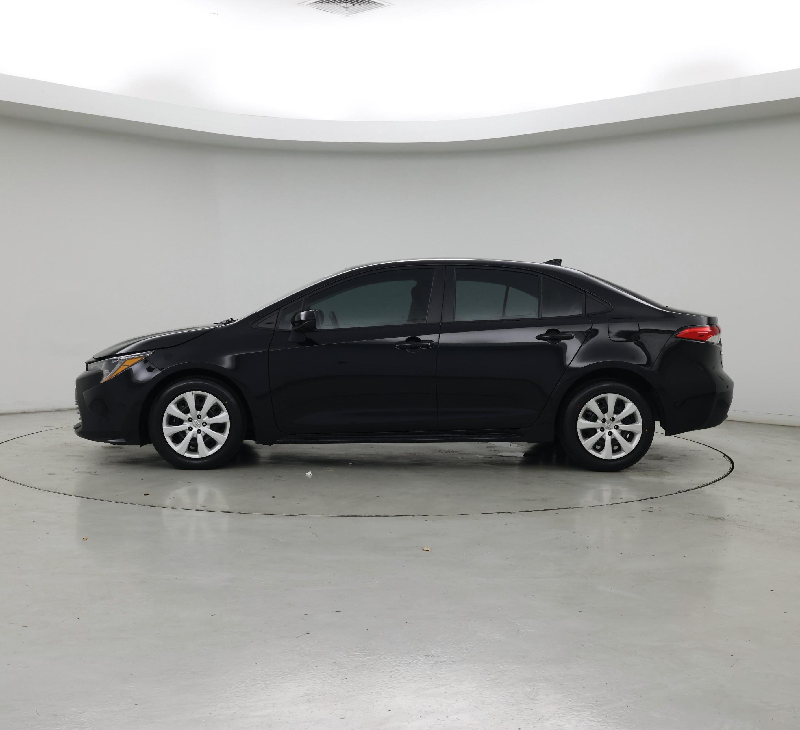 Thumbnail: 2024 Toyota Corolla - 3