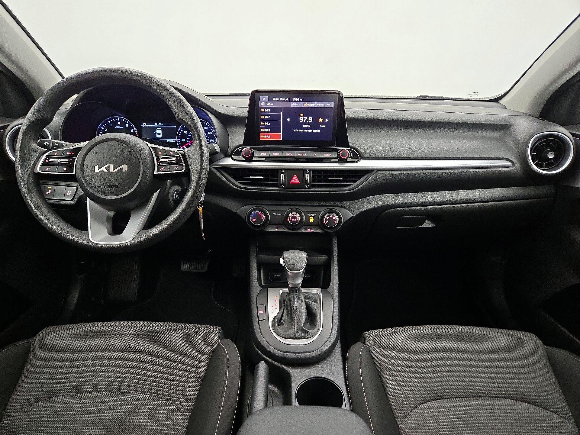 Thumbnail: 2023 Kia Forte - 9