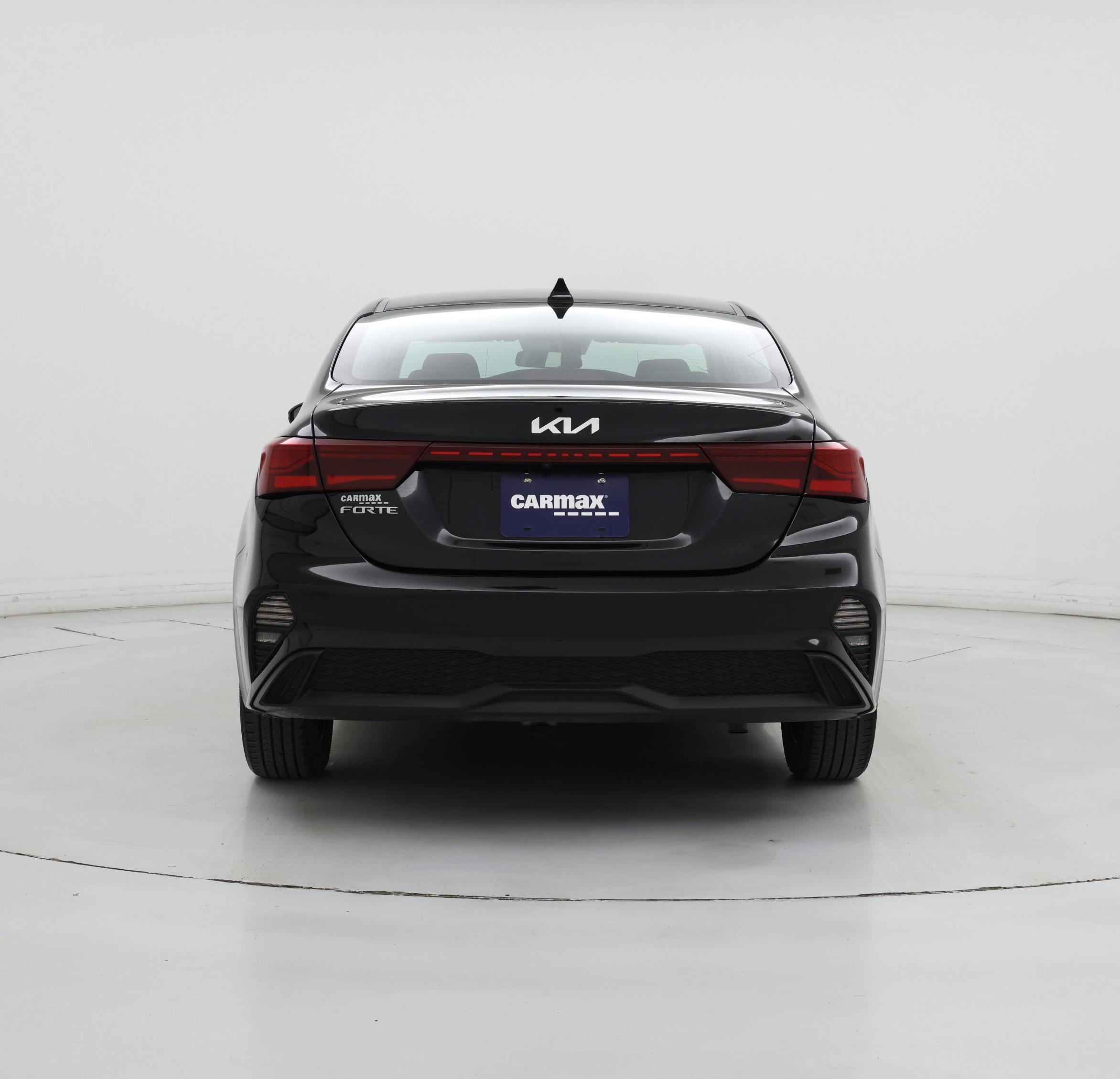 Thumbnail: 2023 Kia Forte - 6