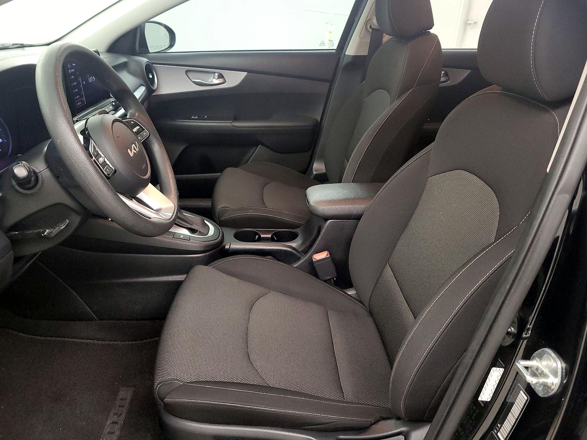 Thumbnail: 2023 Kia Forte - 11