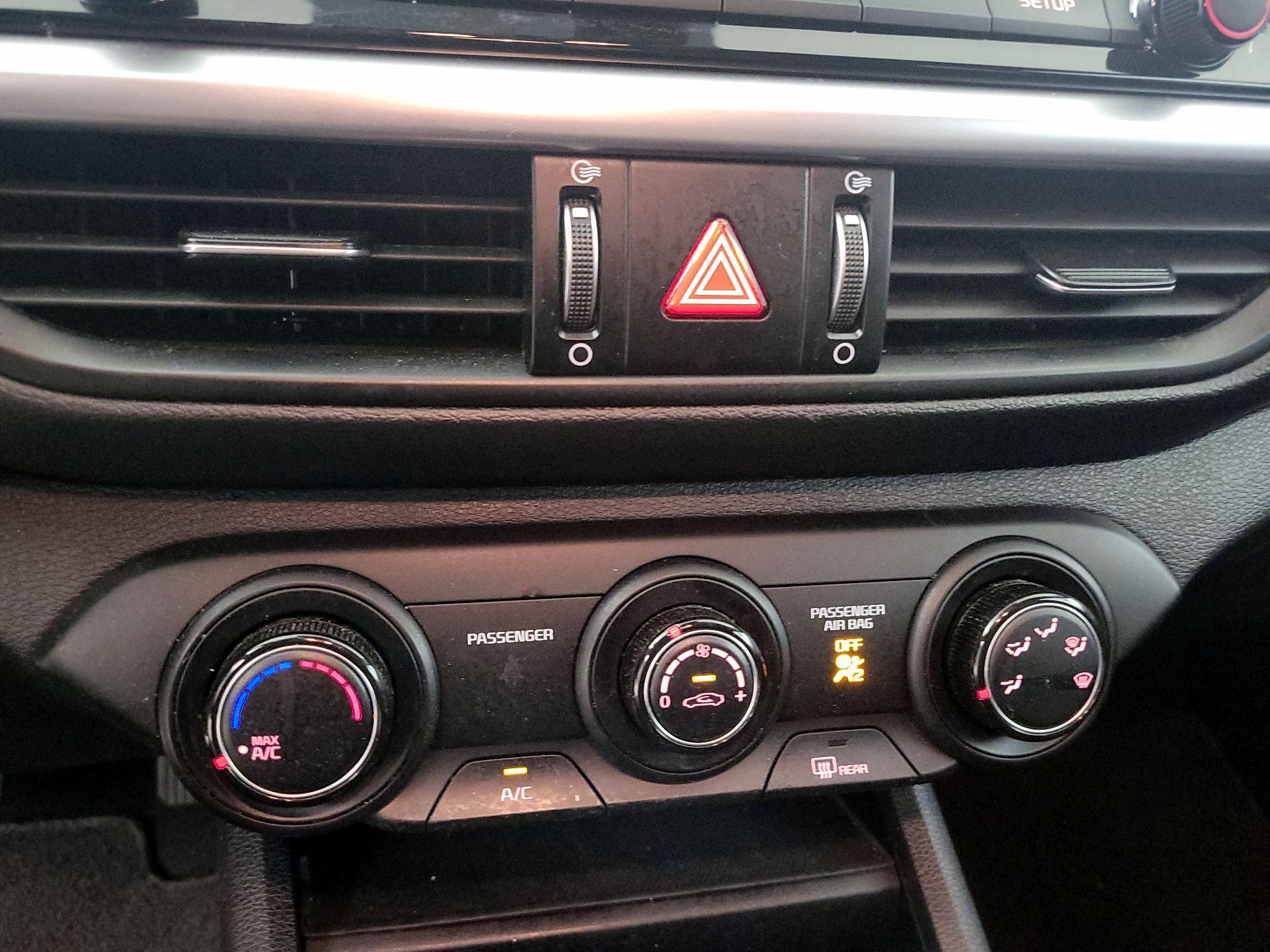 Thumbnail: 2023 Kia Forte - 16