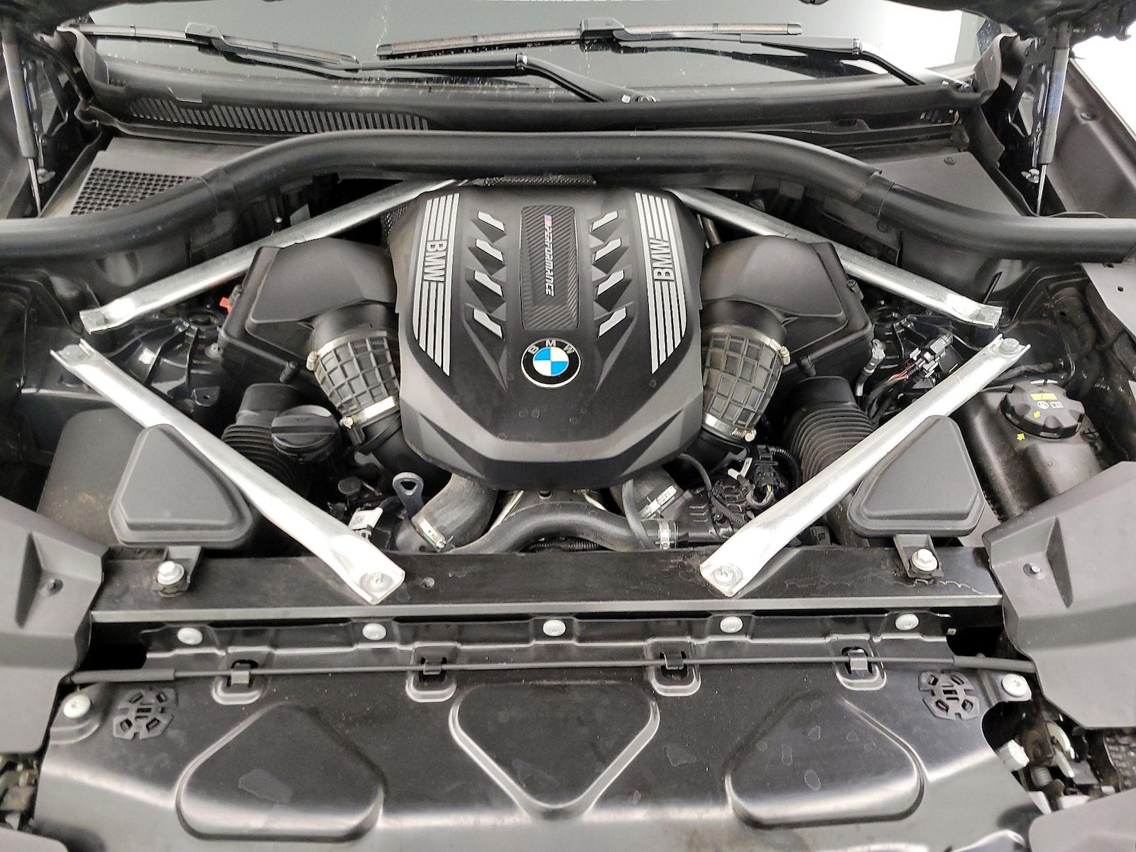 2022 BMW X5 M50i - Photo 24