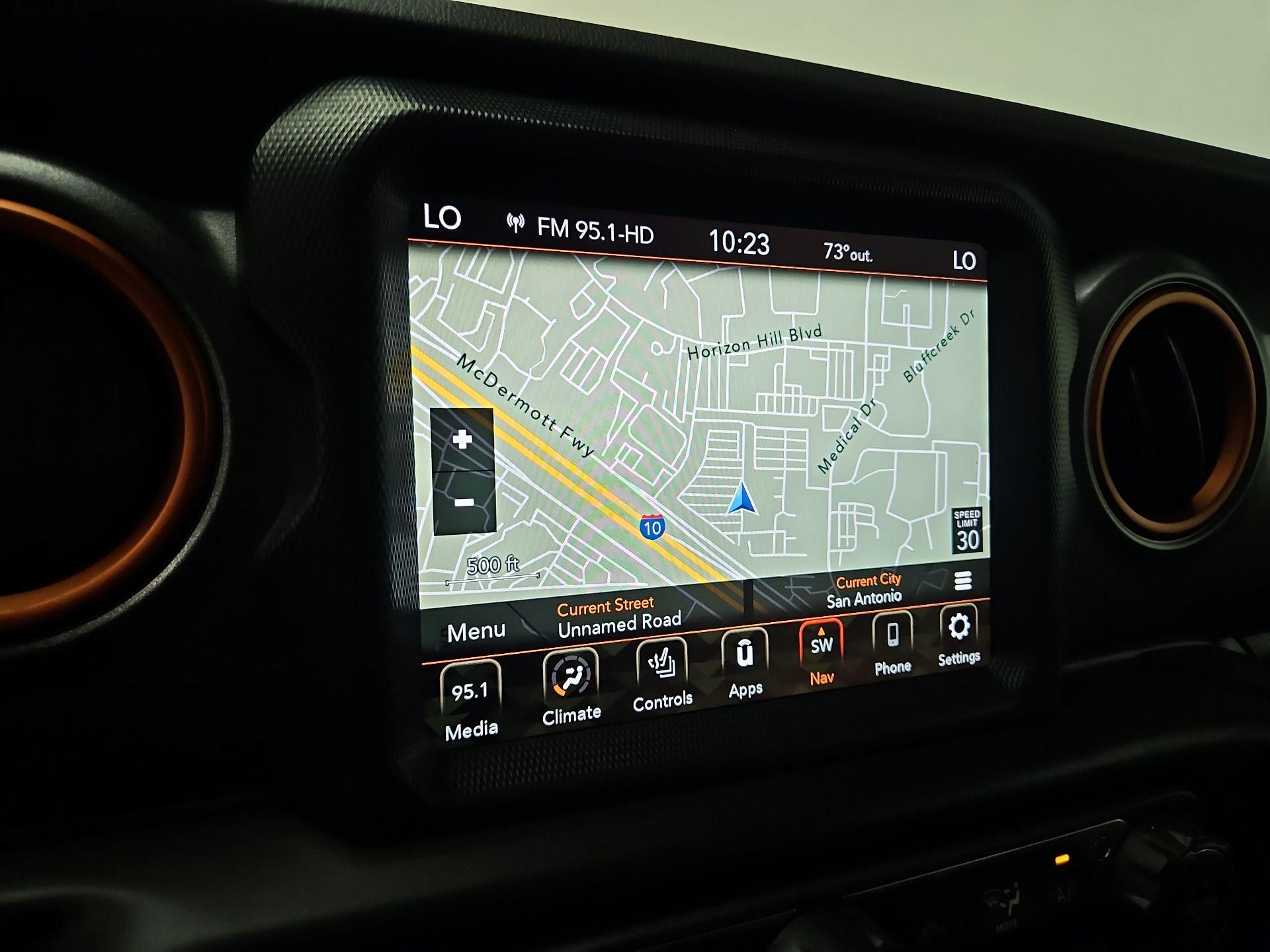 Thumbnail: 2023 Jeep Gladiator - 14