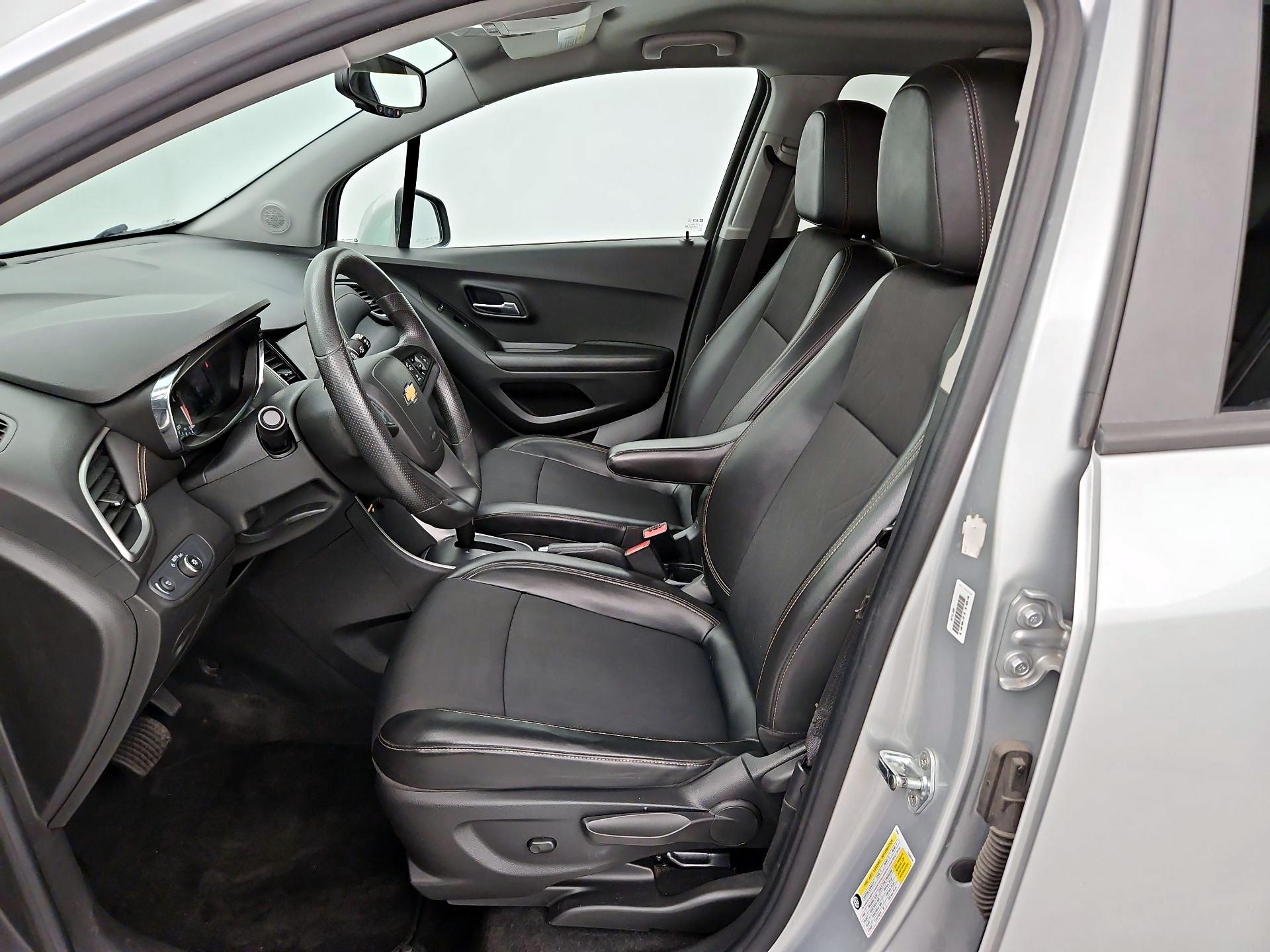 Thumbnail: 2021 Chevrolet Trax - 11