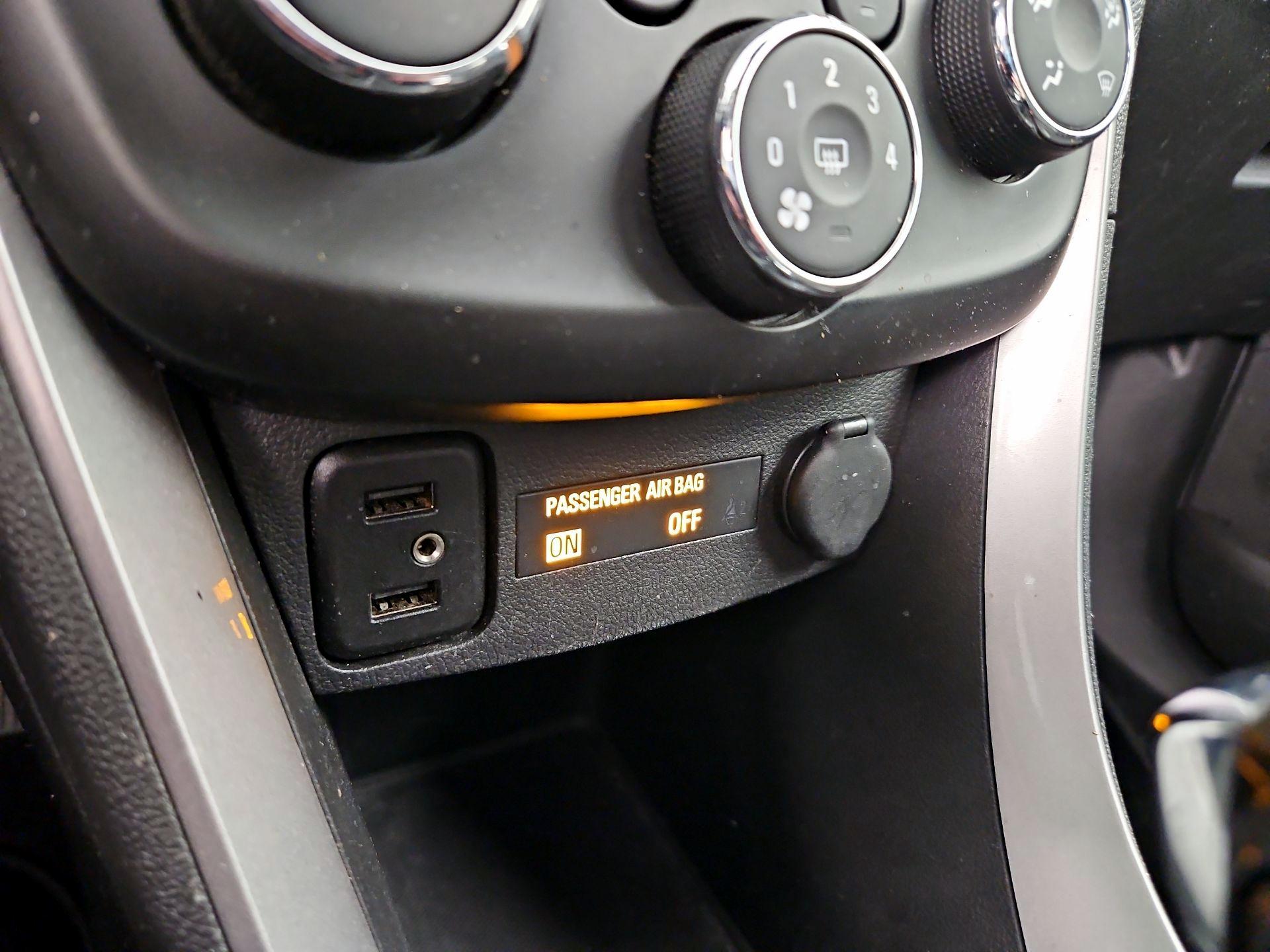 Thumbnail: 2021 Chevrolet Trax - 18