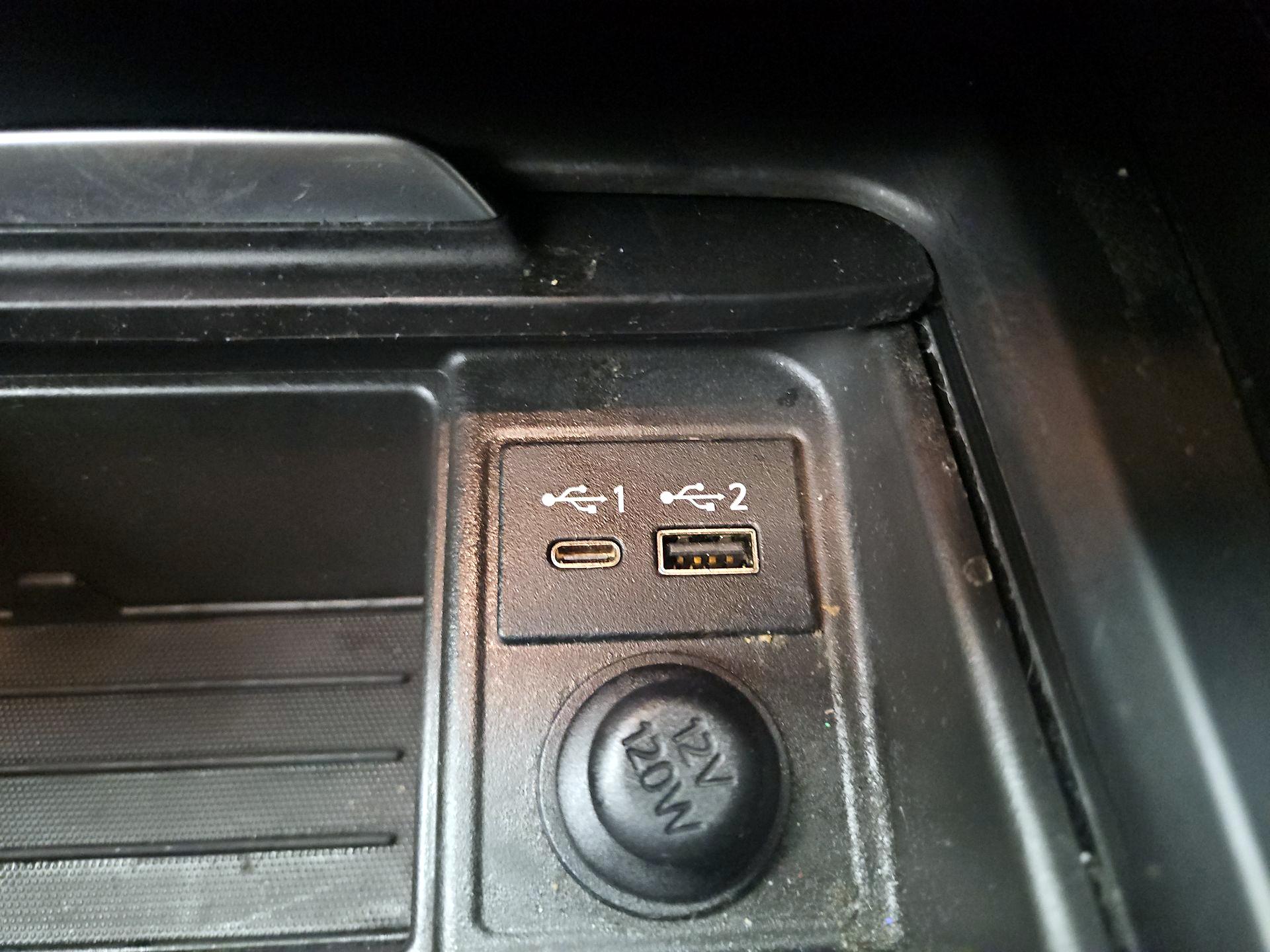 Thumbnail: 2020 INFINITI QX50 - 18